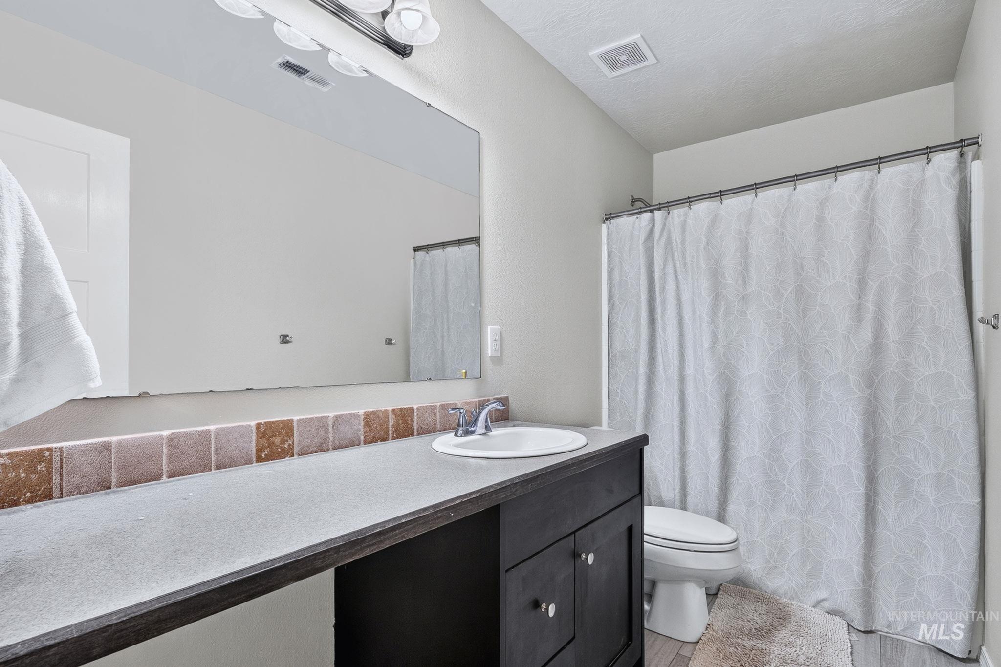 19044 Kenney Way Property Photo 28