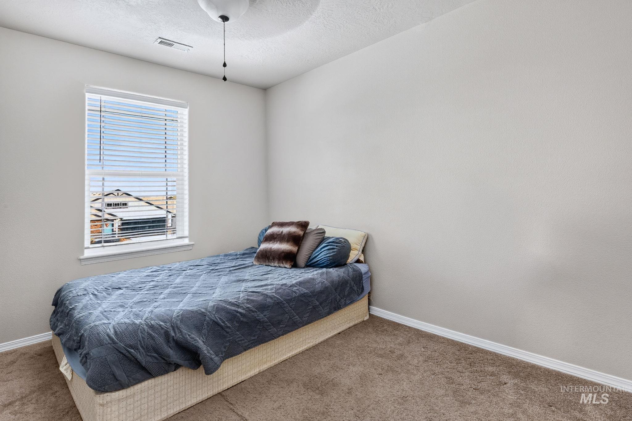 19044 Kenney Way Property Photo 31