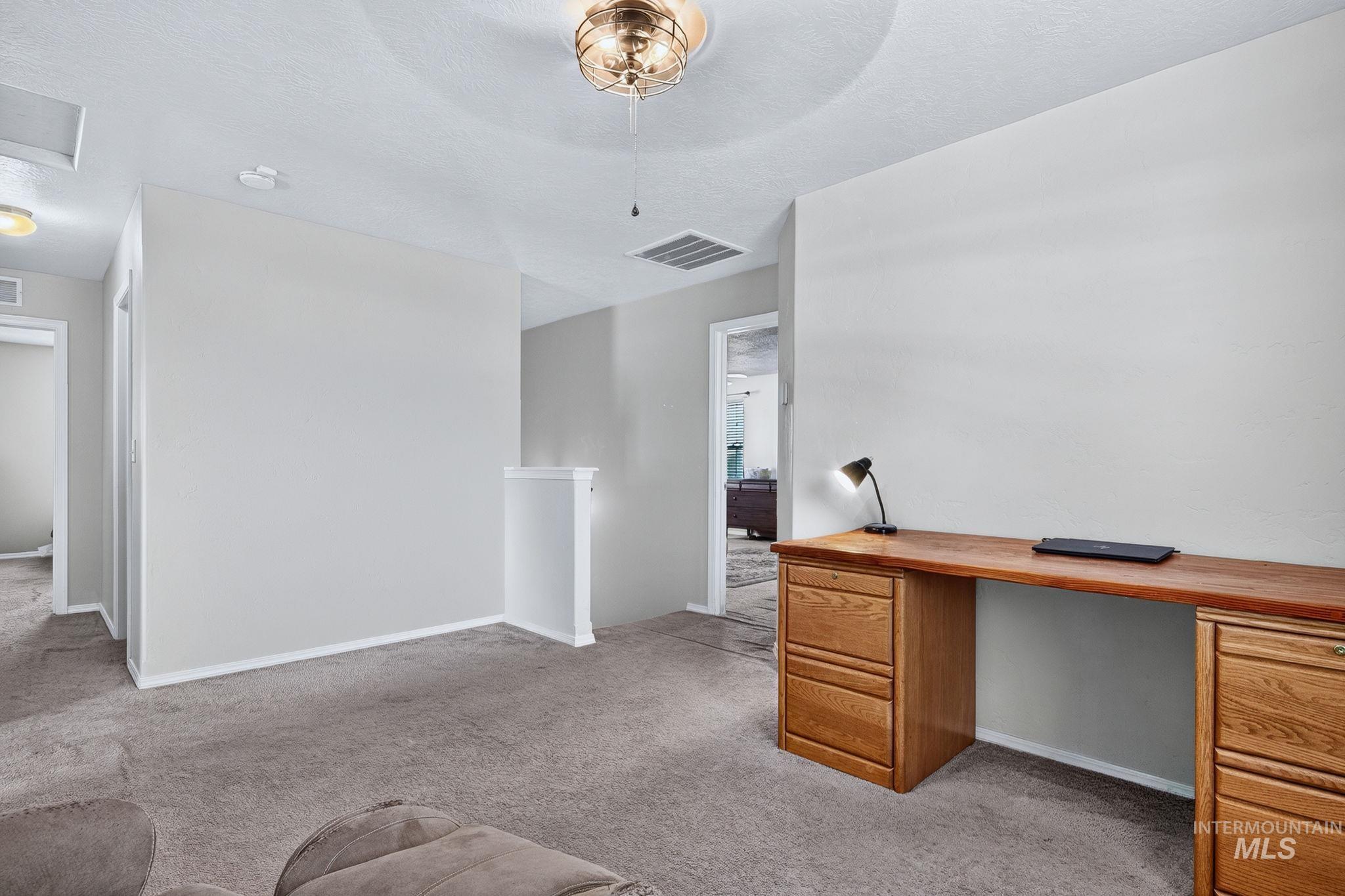 19044 Kenney Way Property Photo 34