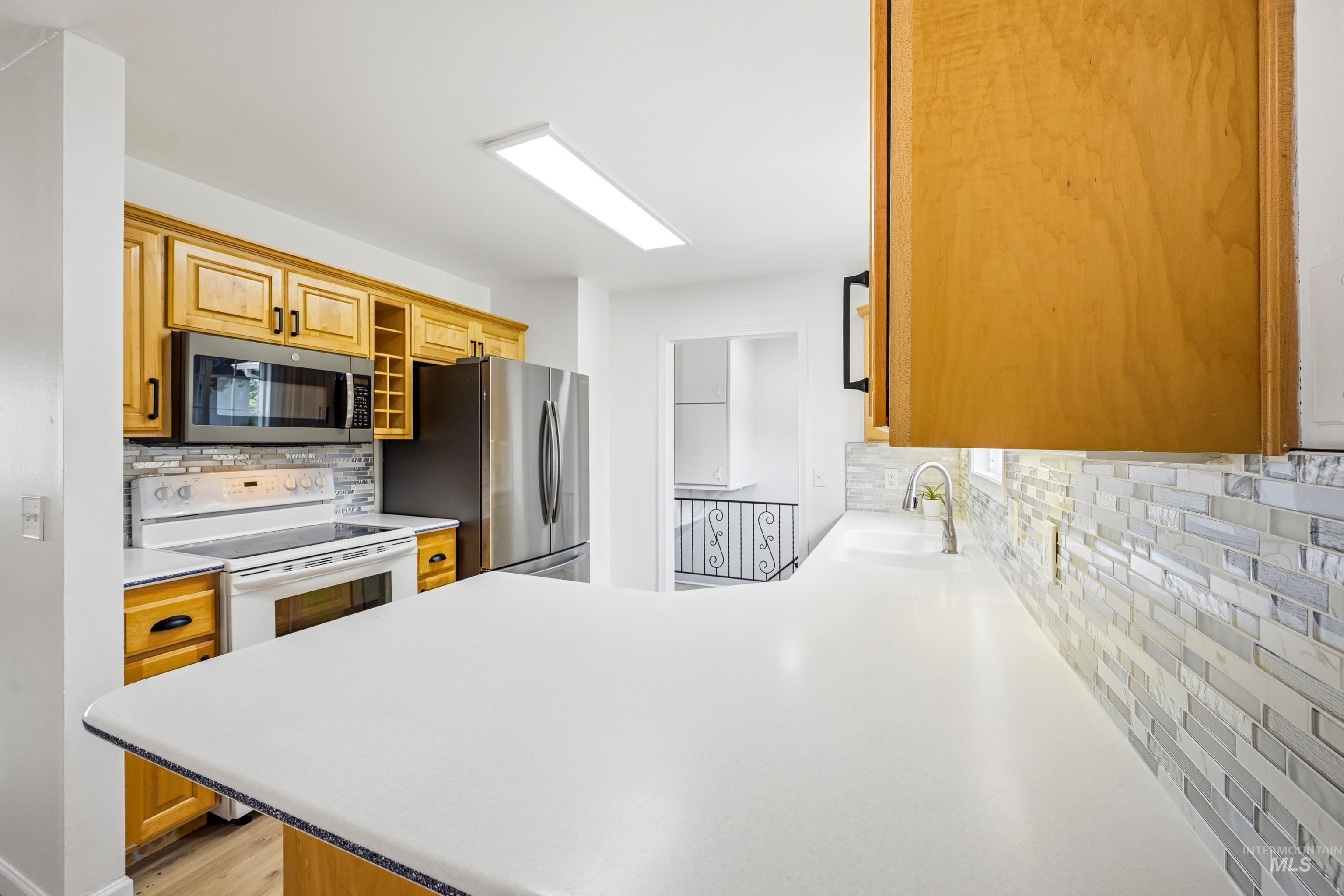 1220 18th Ave Property Photo 13