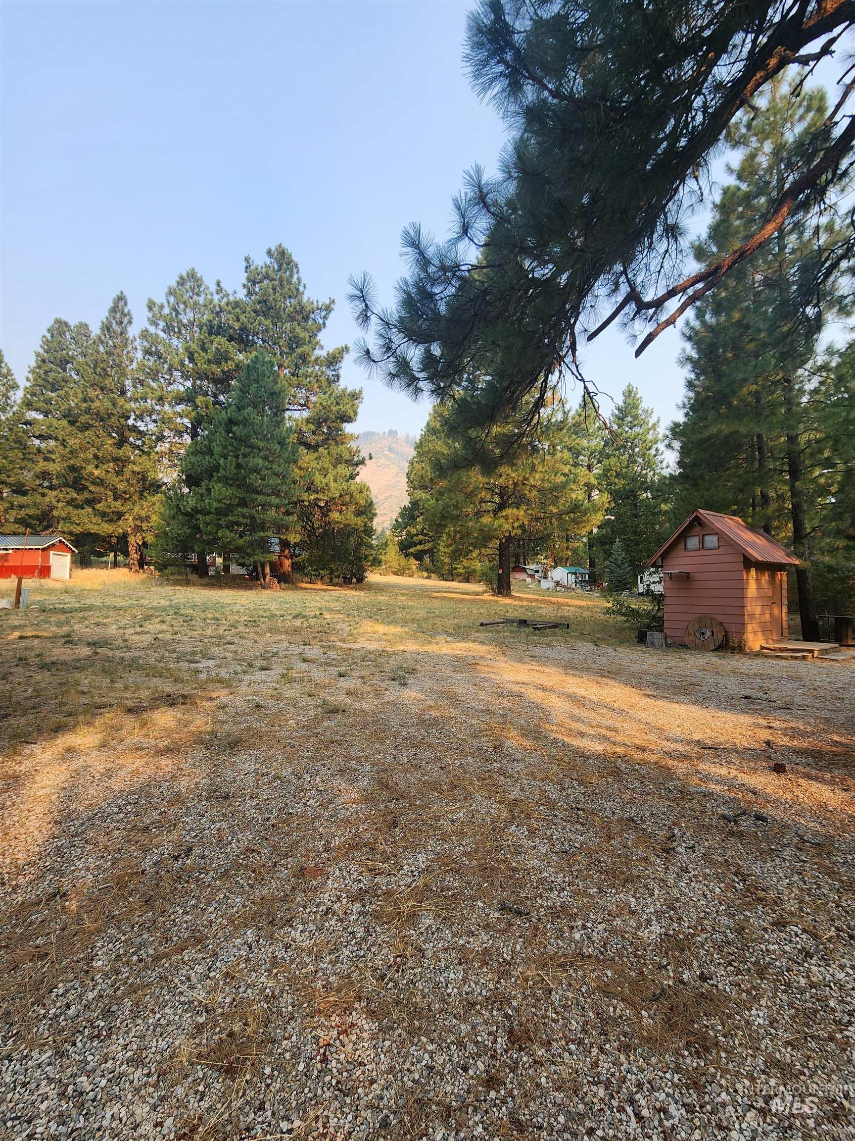 1061 N Hidden Pine Rd Property Photo 6