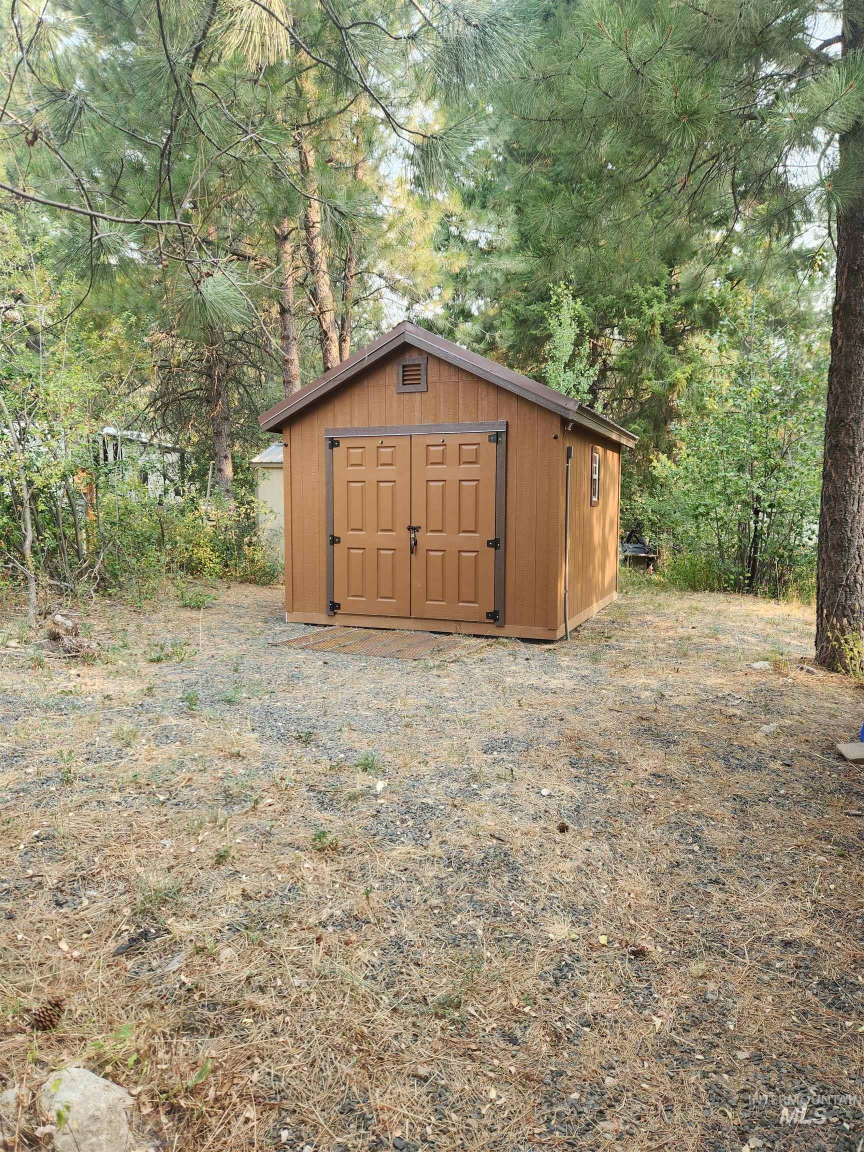 1061 N Hidden Pine Rd Property Photo 24