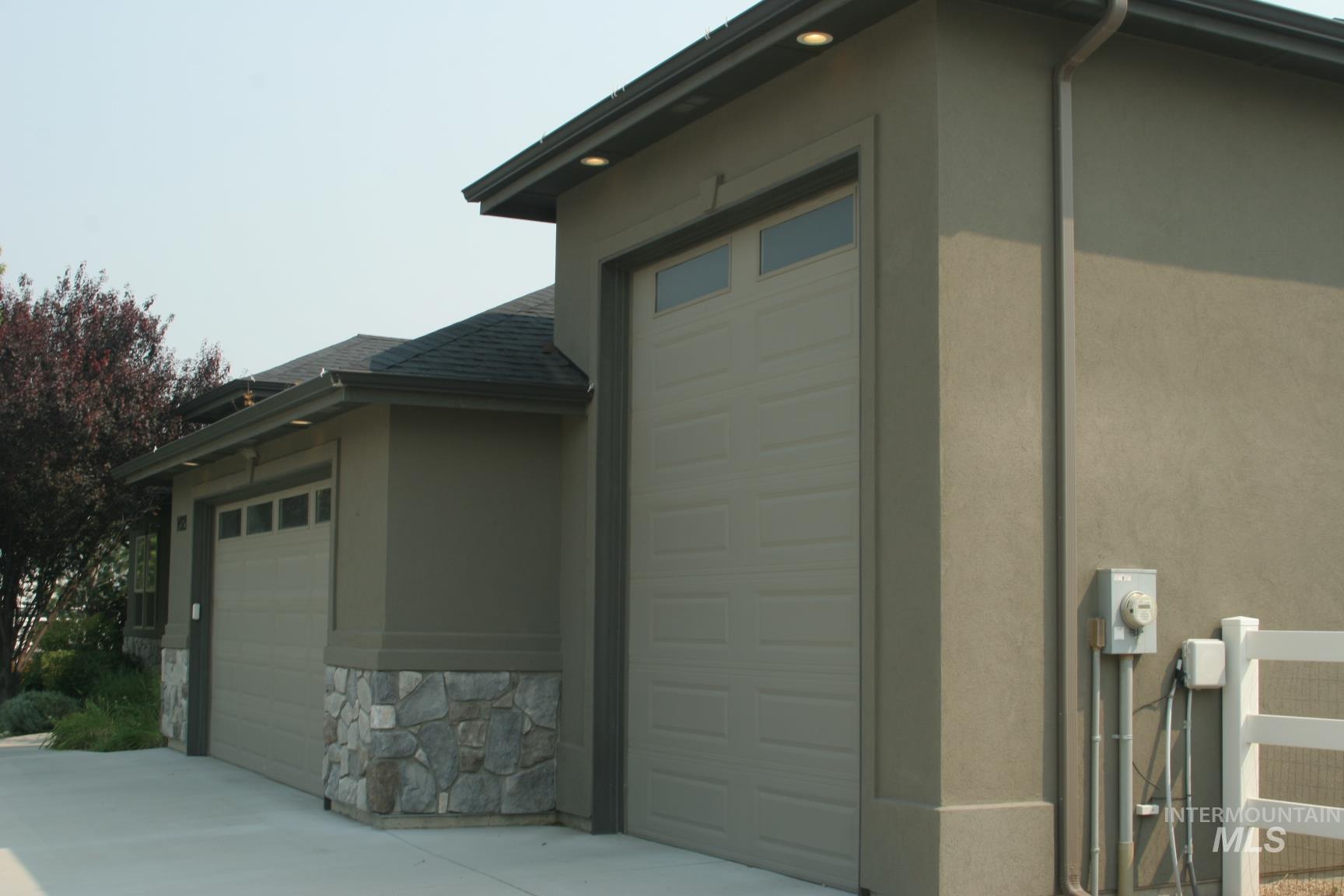 14921 Dagger Falls Way Property Photo 4