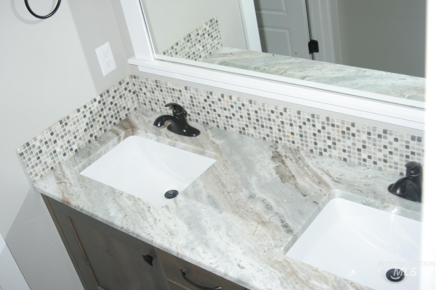 14921 Dagger Falls Way Property Photo 21