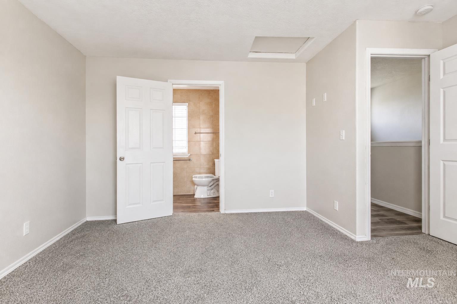916 Graycliff Drive Property Photo 16
