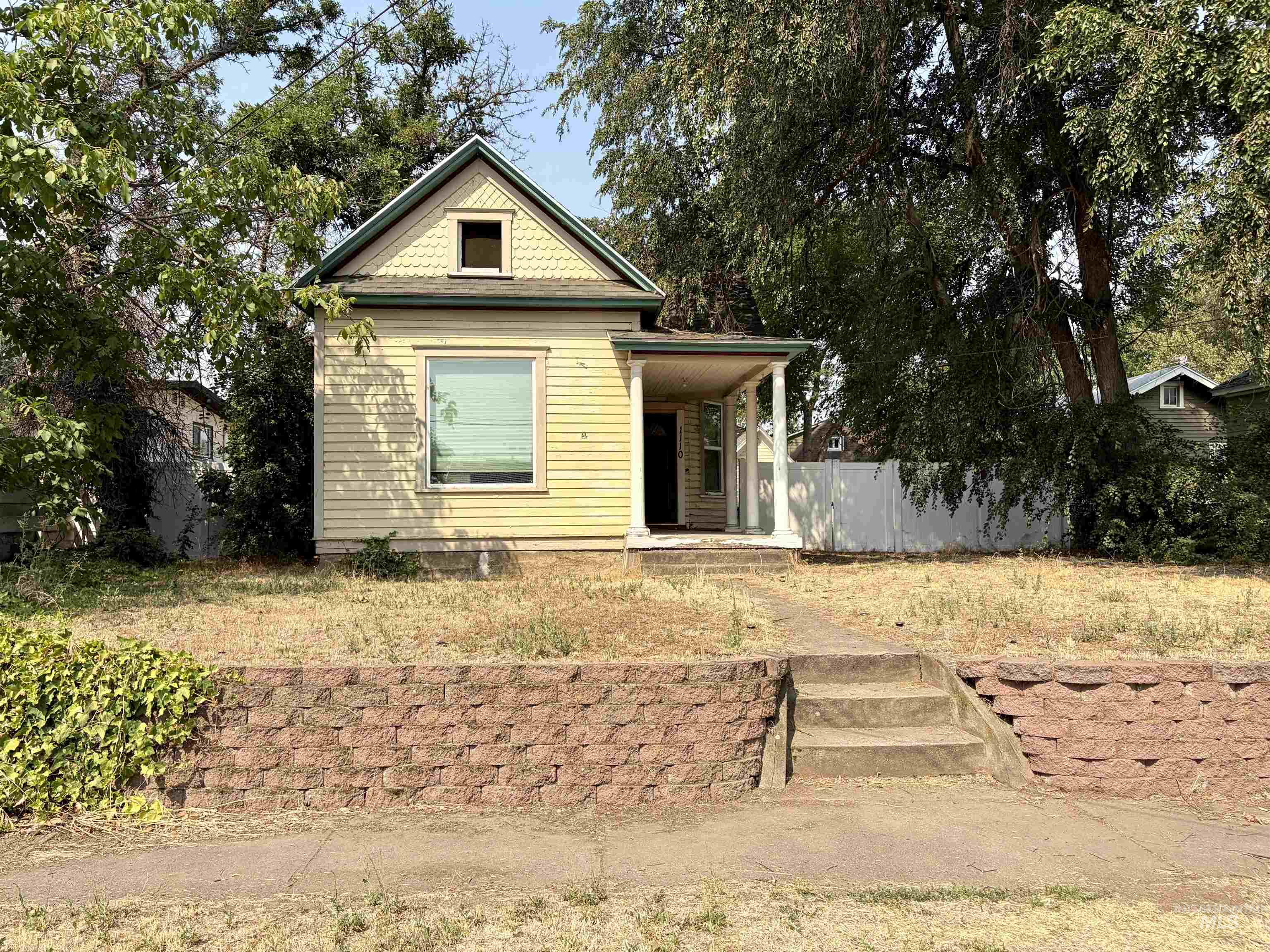 1110 10th Street Property Photo 1