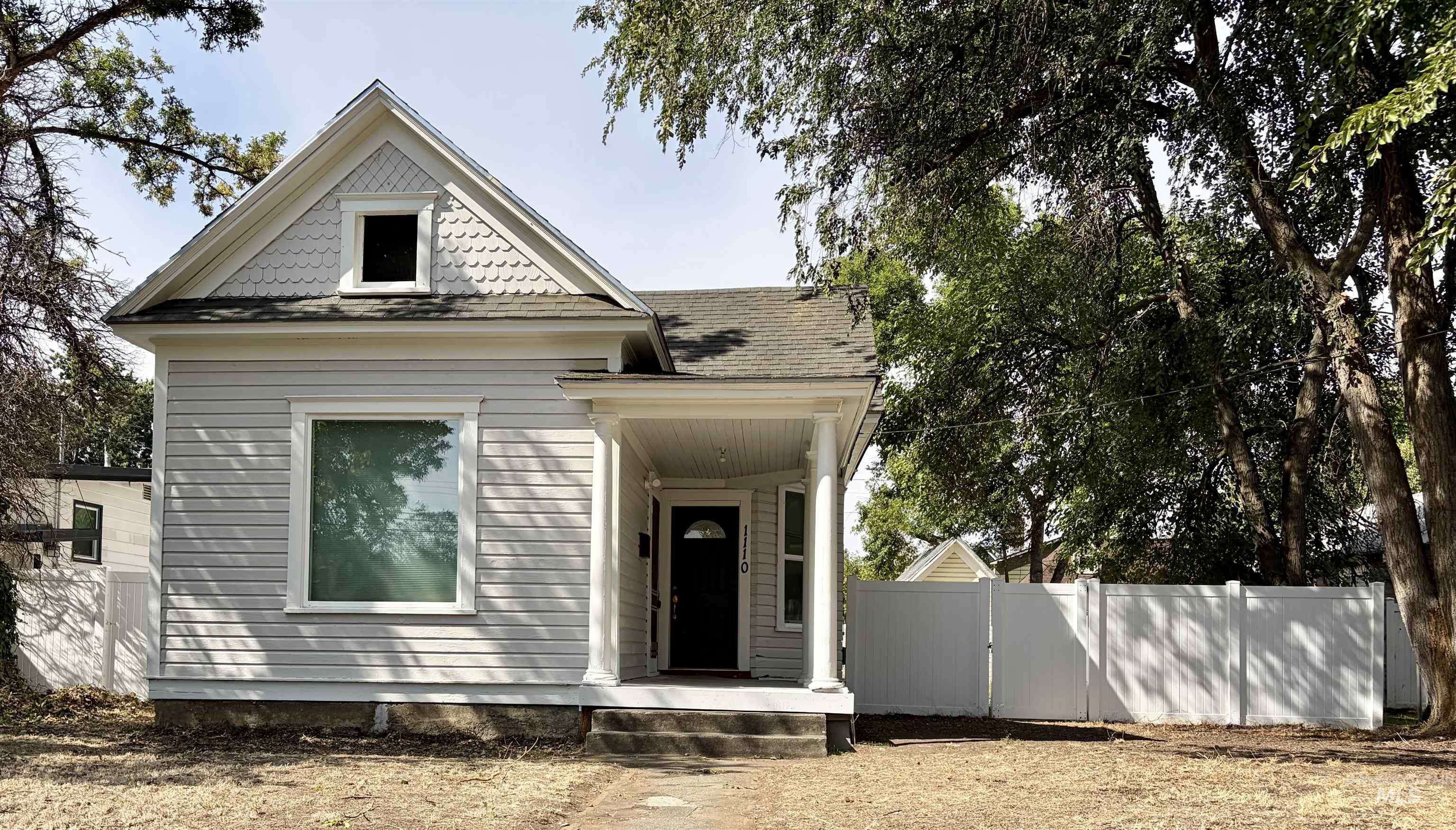1110 10th Street Property Photo 1