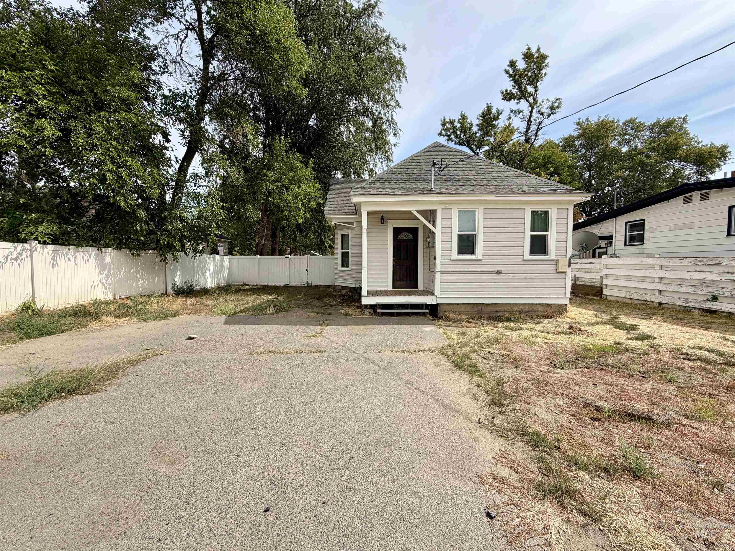 1110 10th Street Property Photo 3