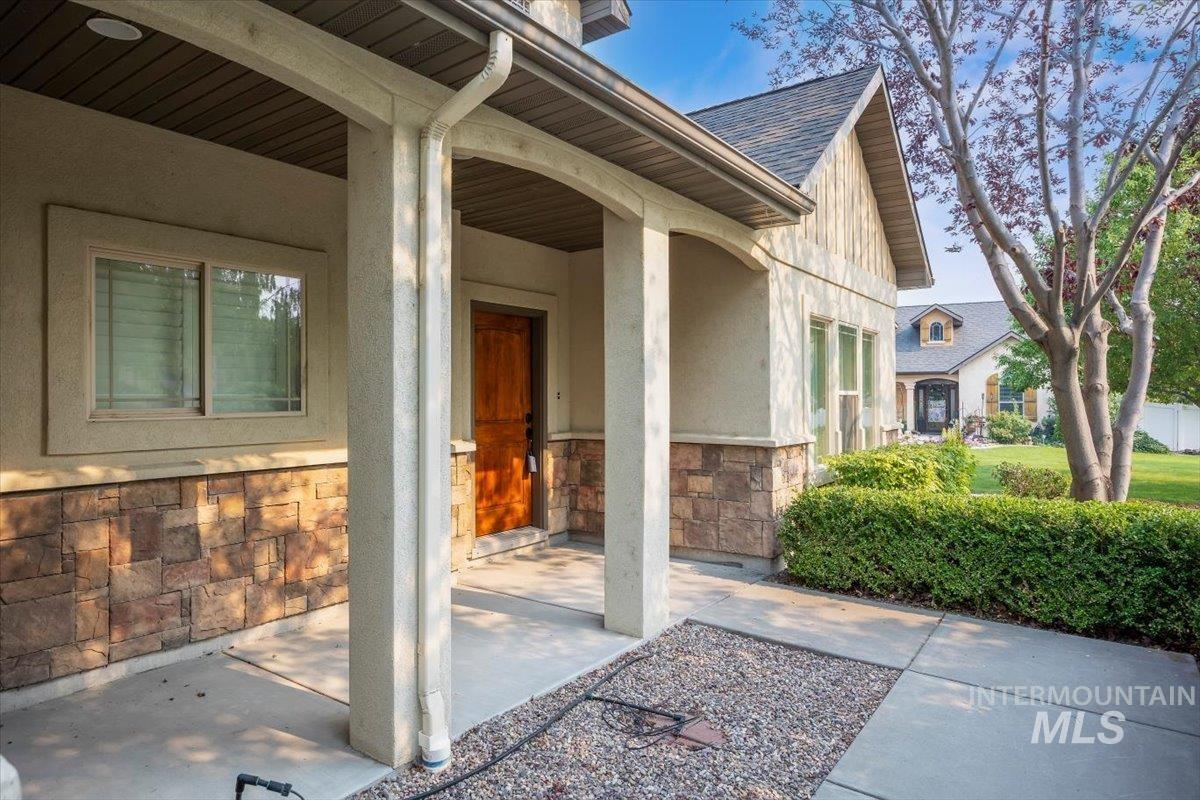1625 Brookfield Court Property Photo 4