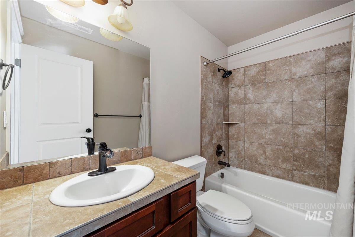 1625 Brookfield Court Property Photo 32