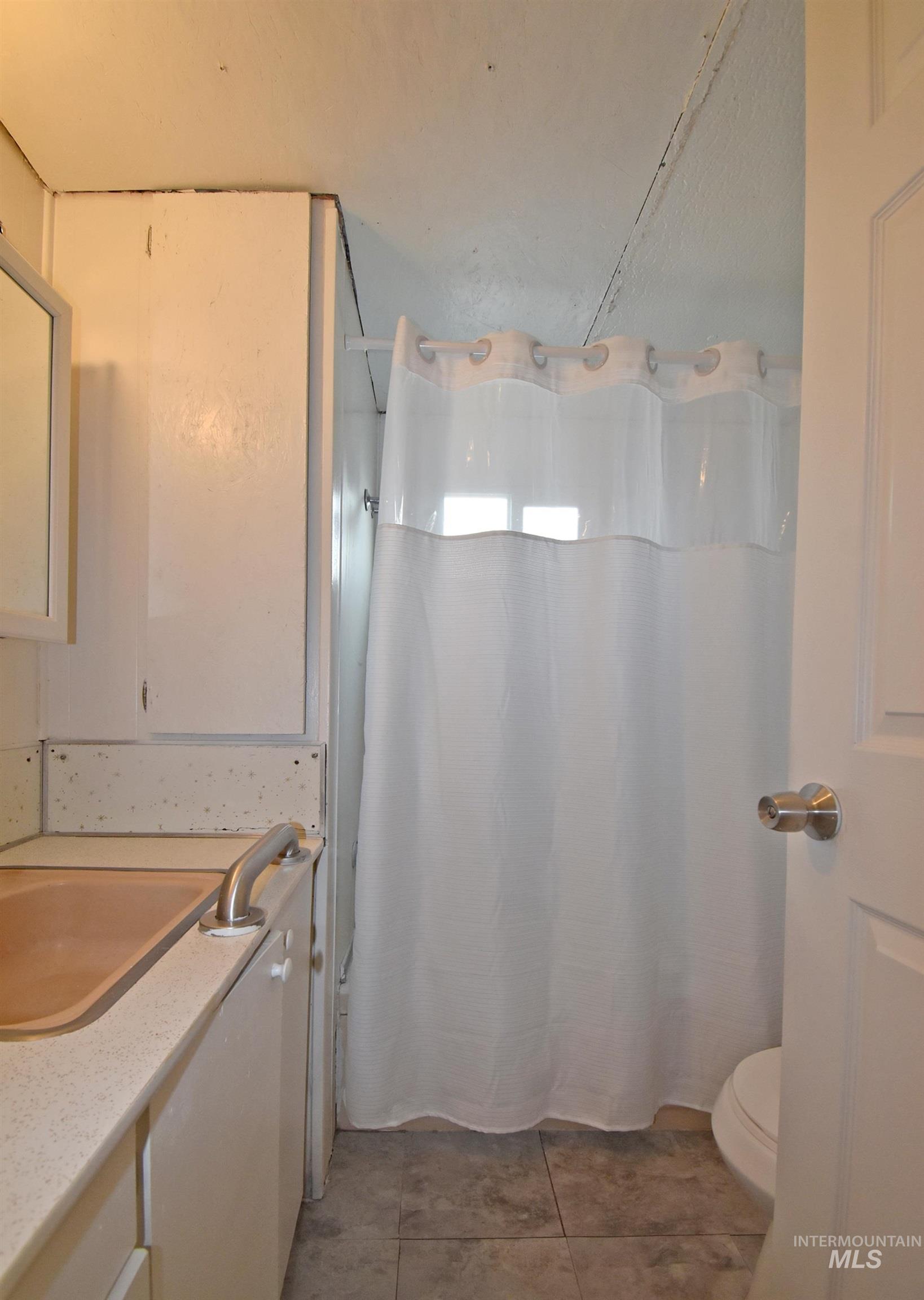 1265 Elm Street #3 Property Photo 8