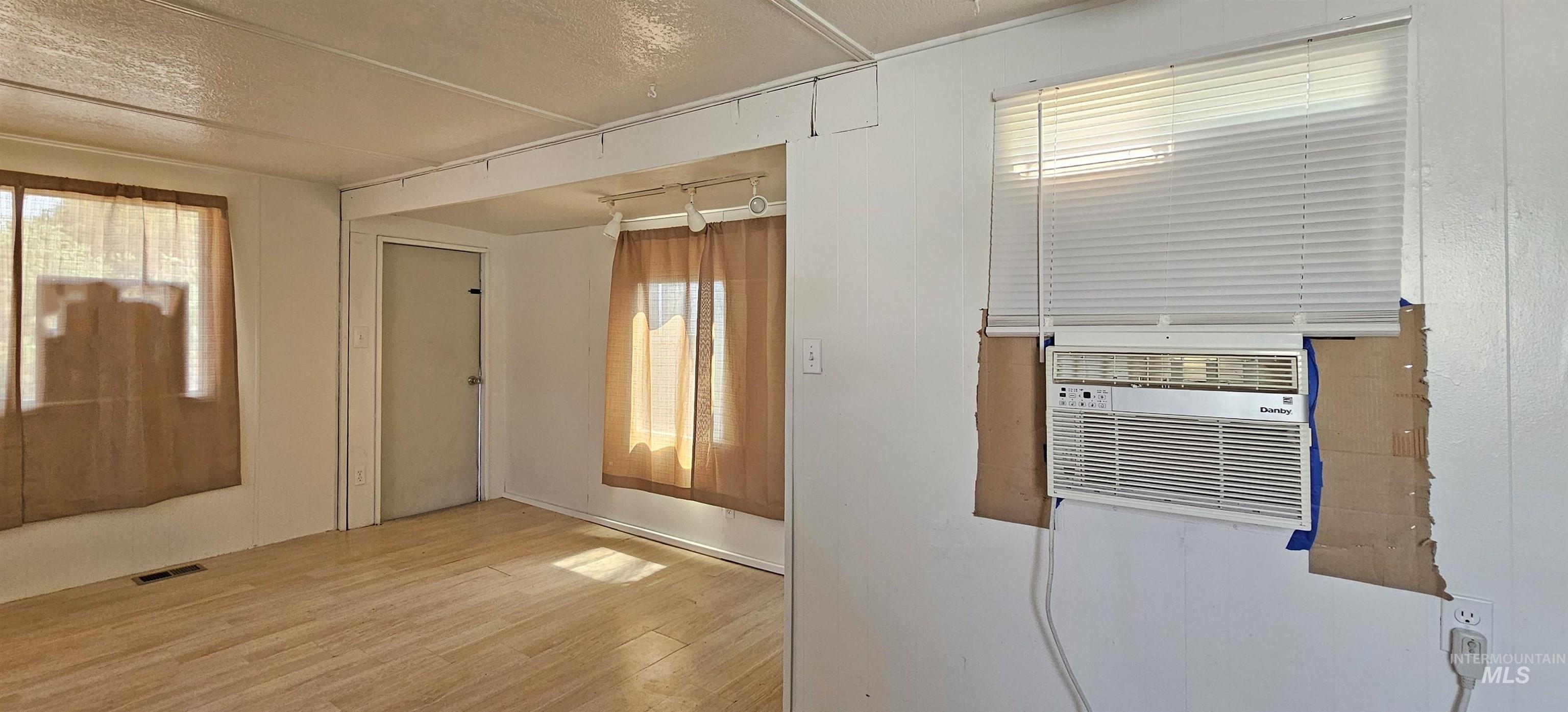 1265 Elm Street #3 Property Photo 13