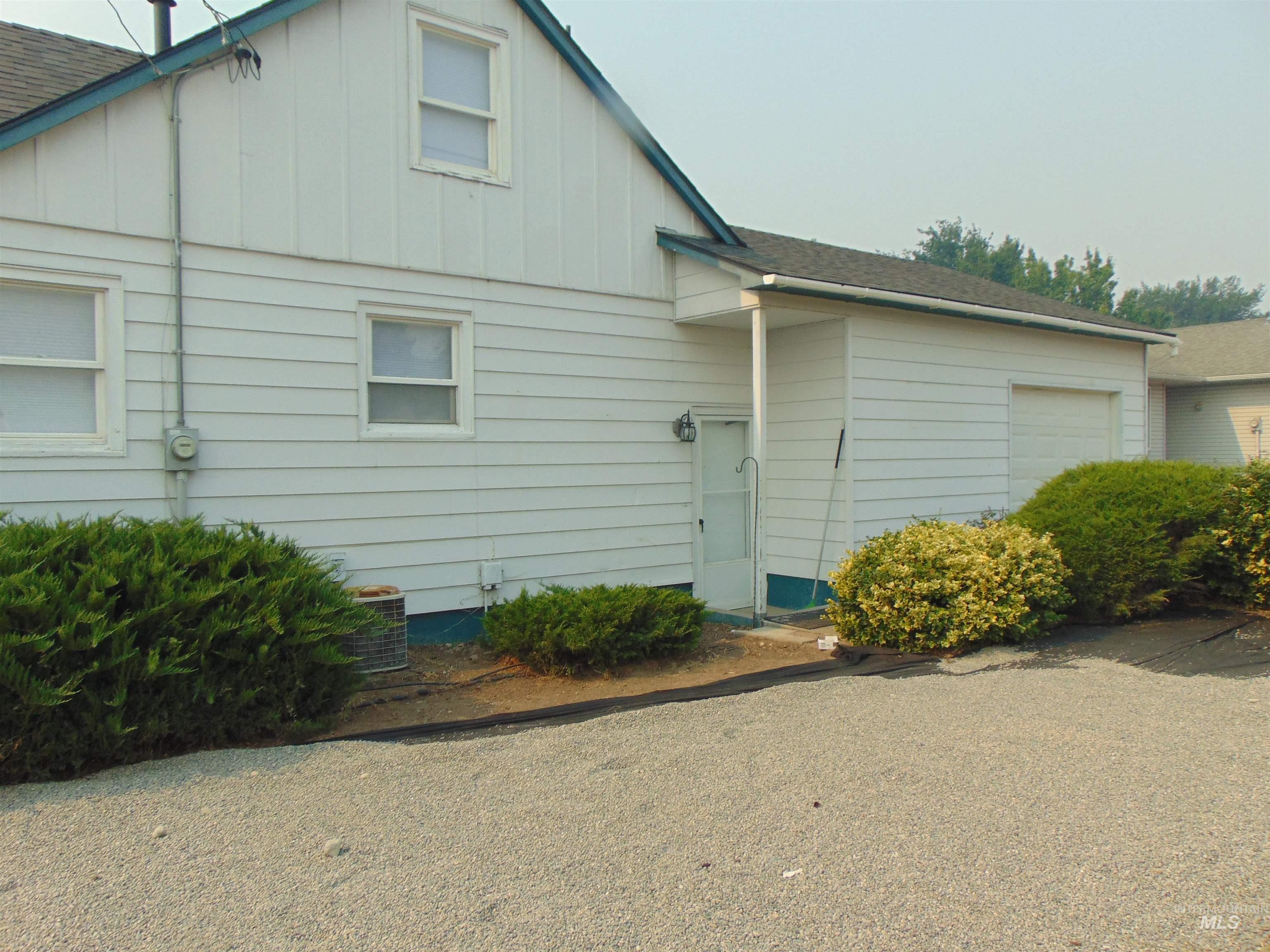 1864 W Idaho Ave. Property Photo 2