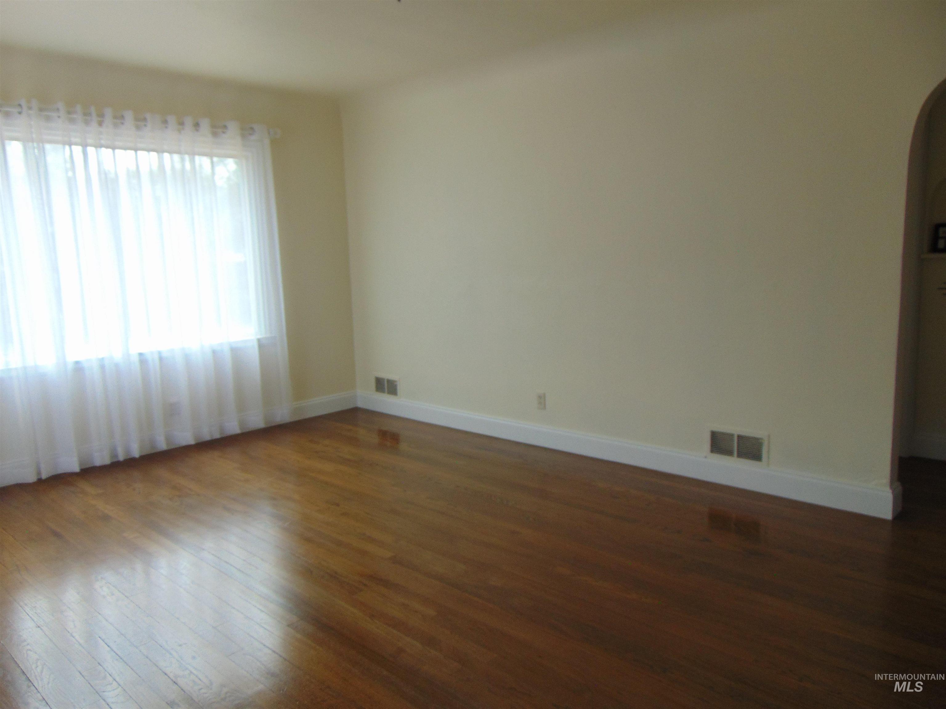 1864 W Idaho Ave. Property Photo 6