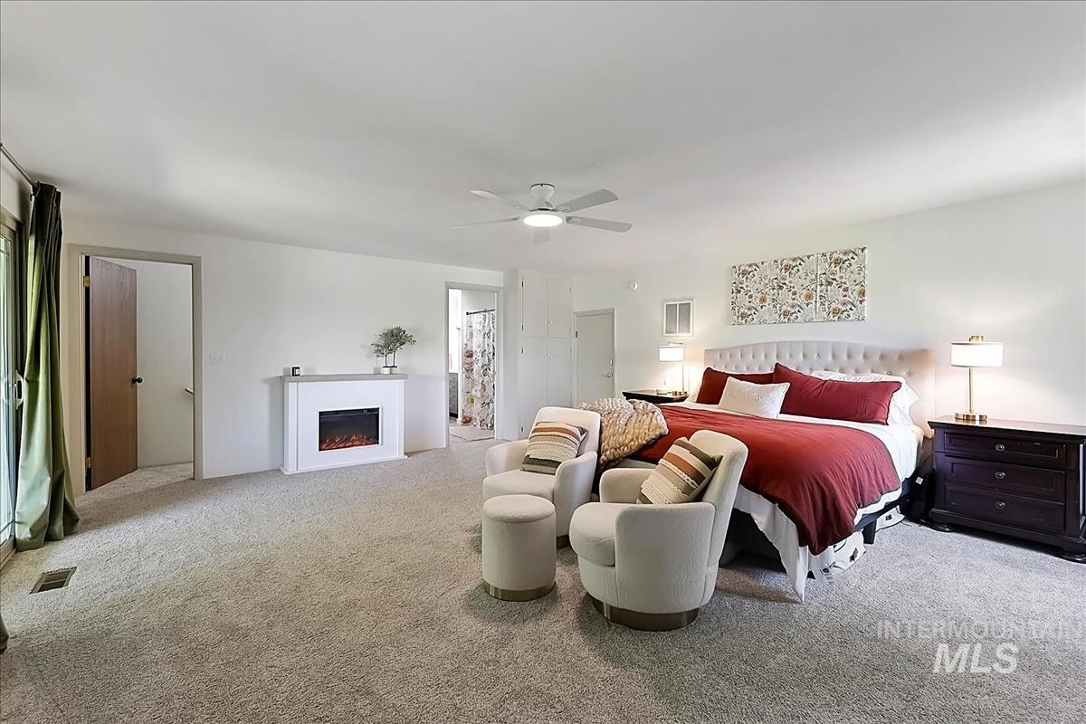 4160 Ne Rancho Way Property Photo 5
