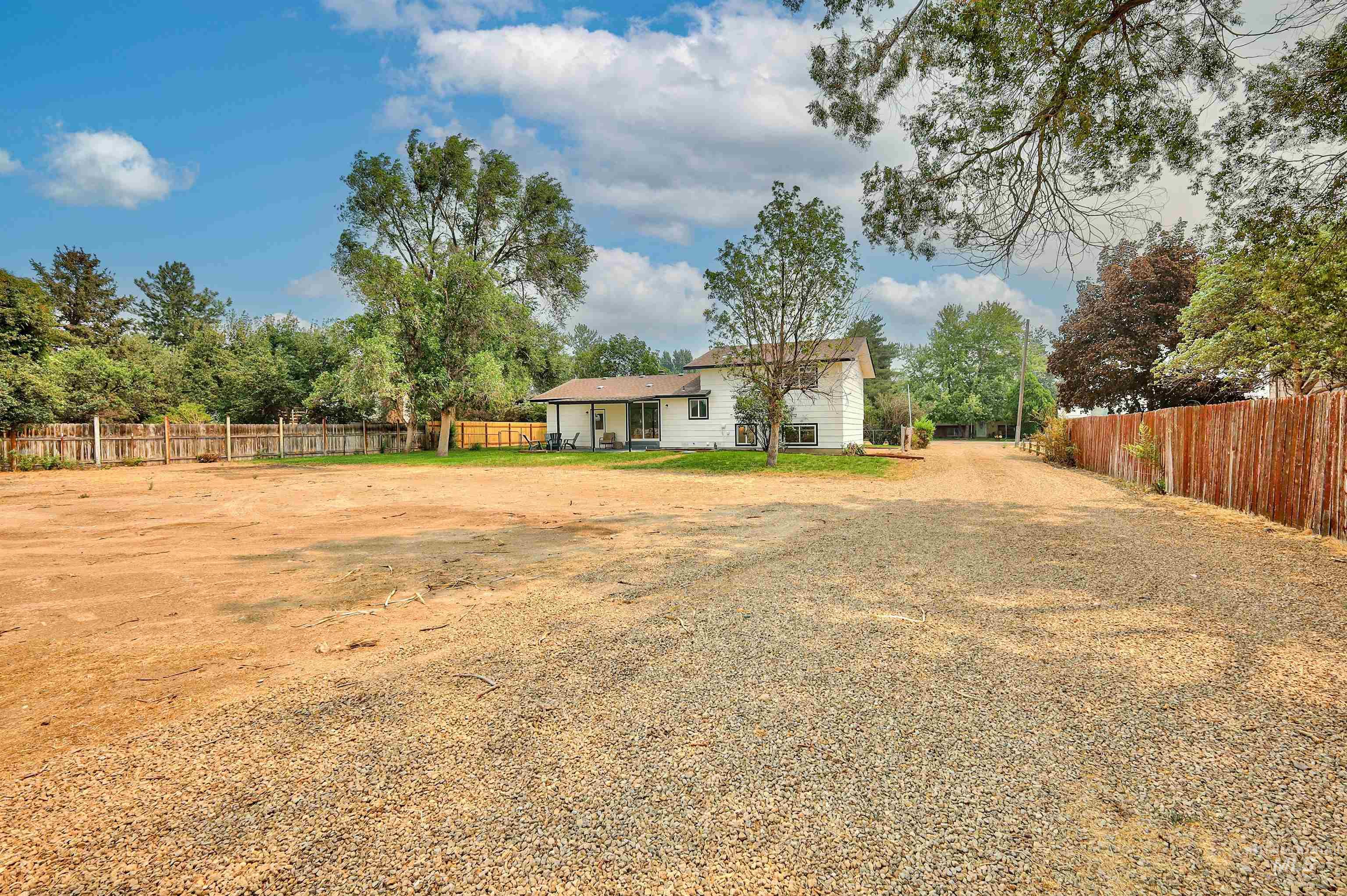 3837 Nw Dutton Property Photo 25