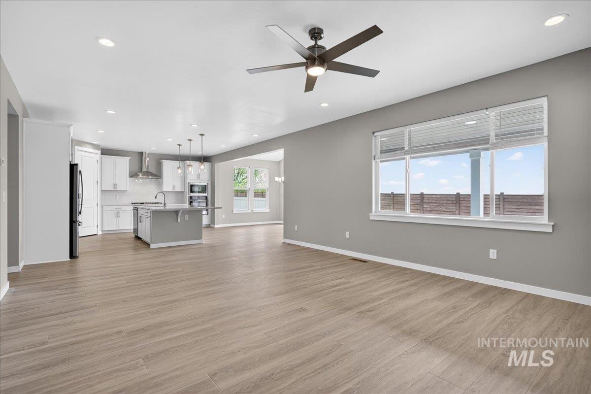 3780 S Anise Ave Property Photo 11