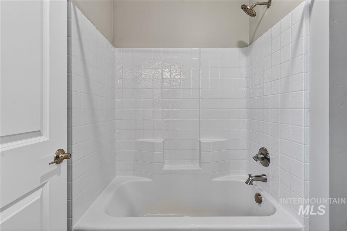 3780 S Anise Ave Property Photo 35