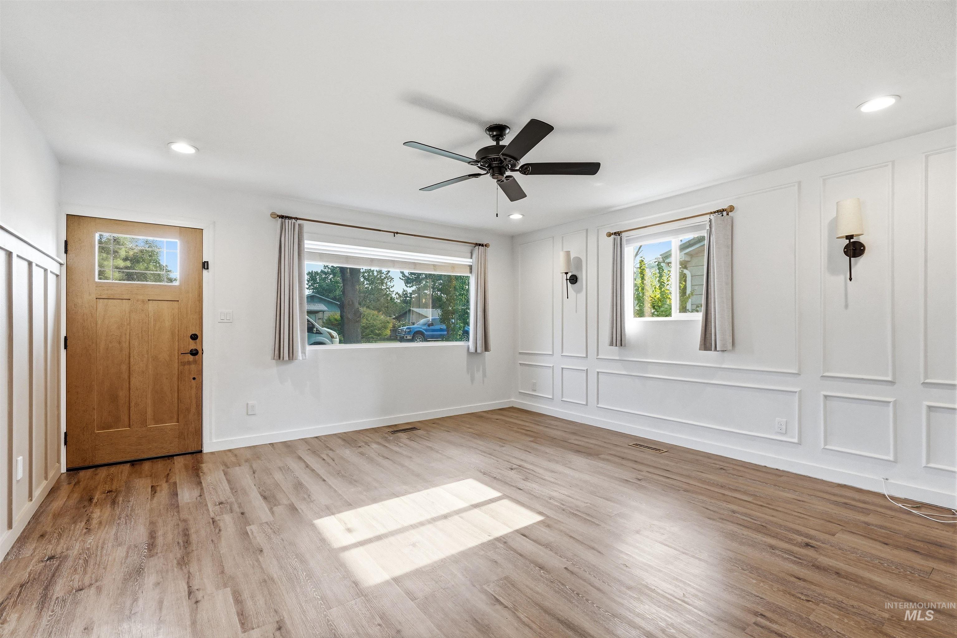 1817 Willow St Property Photo 8