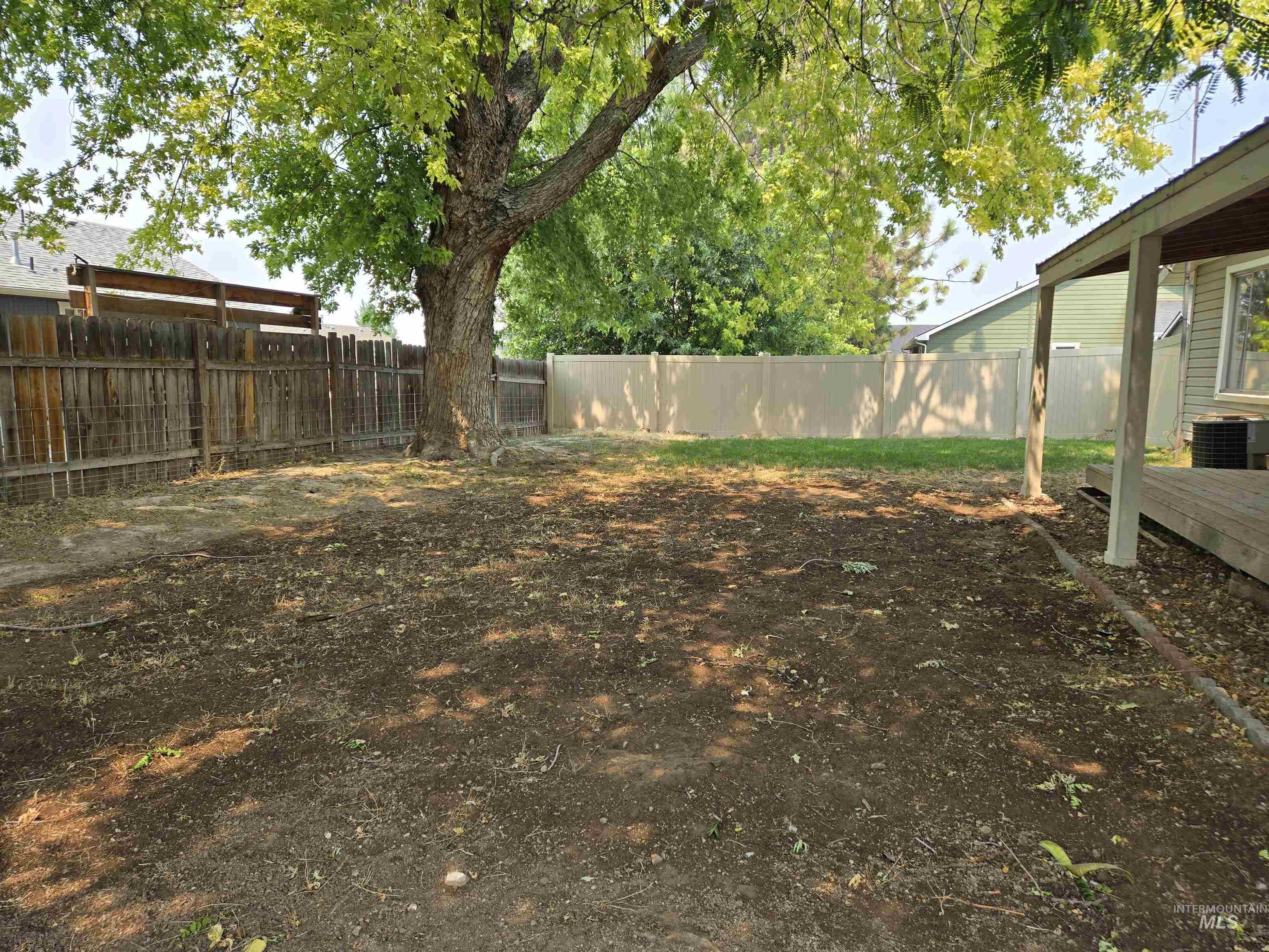 525 Reiter Dr Property Photo 15
