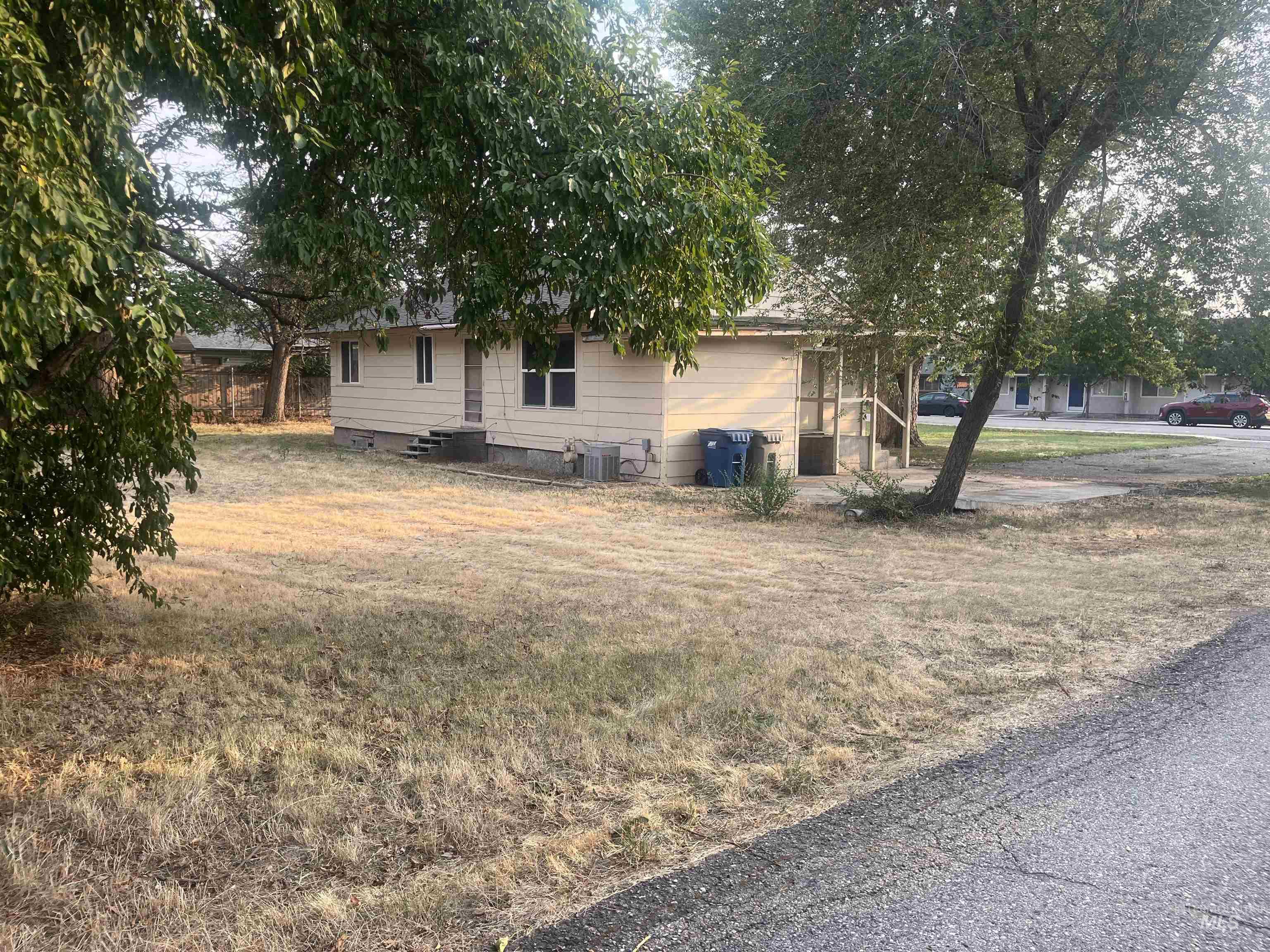 2300 S Pond Property Photo 3