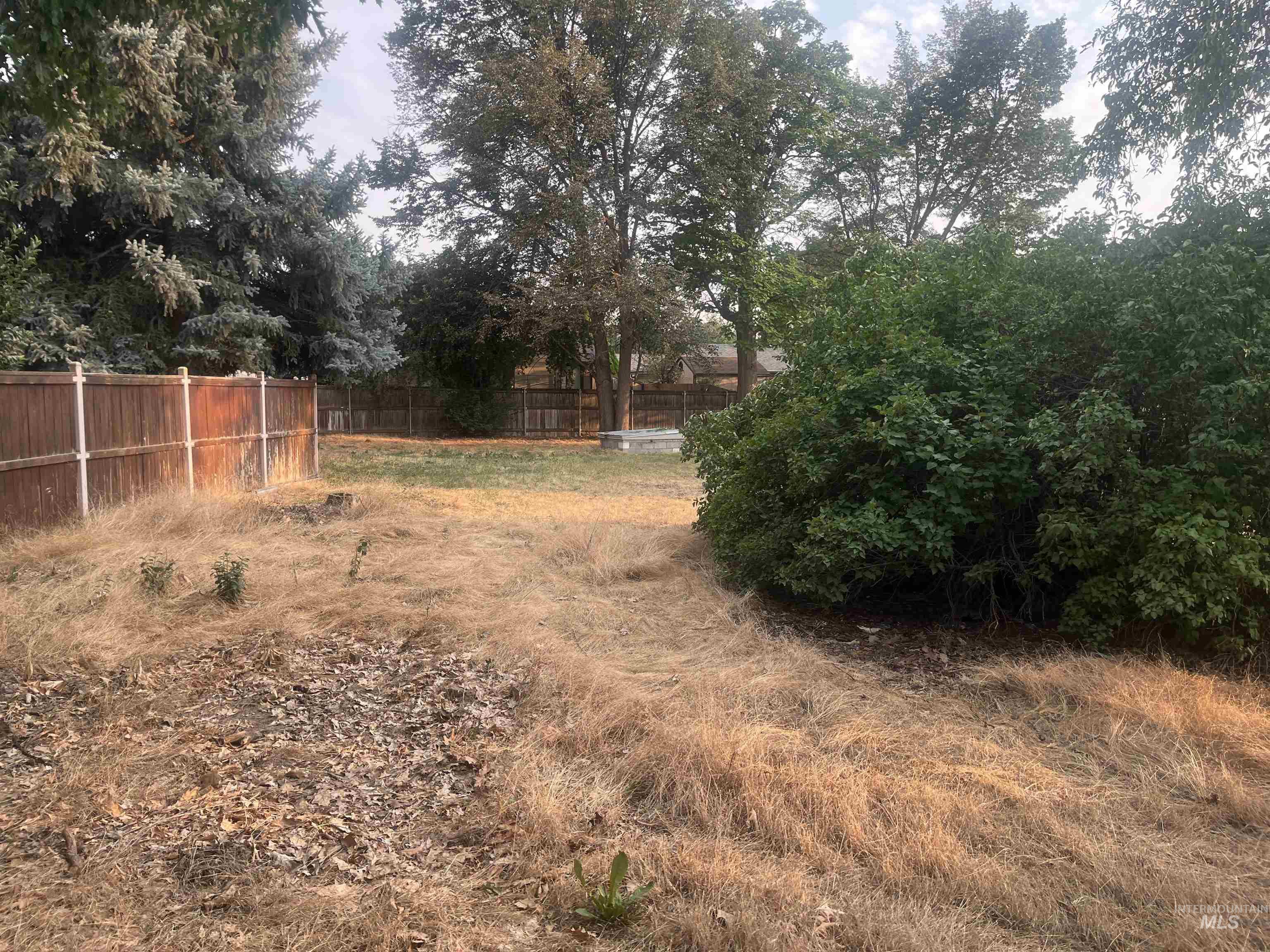 2300 S Pond Property Photo 4