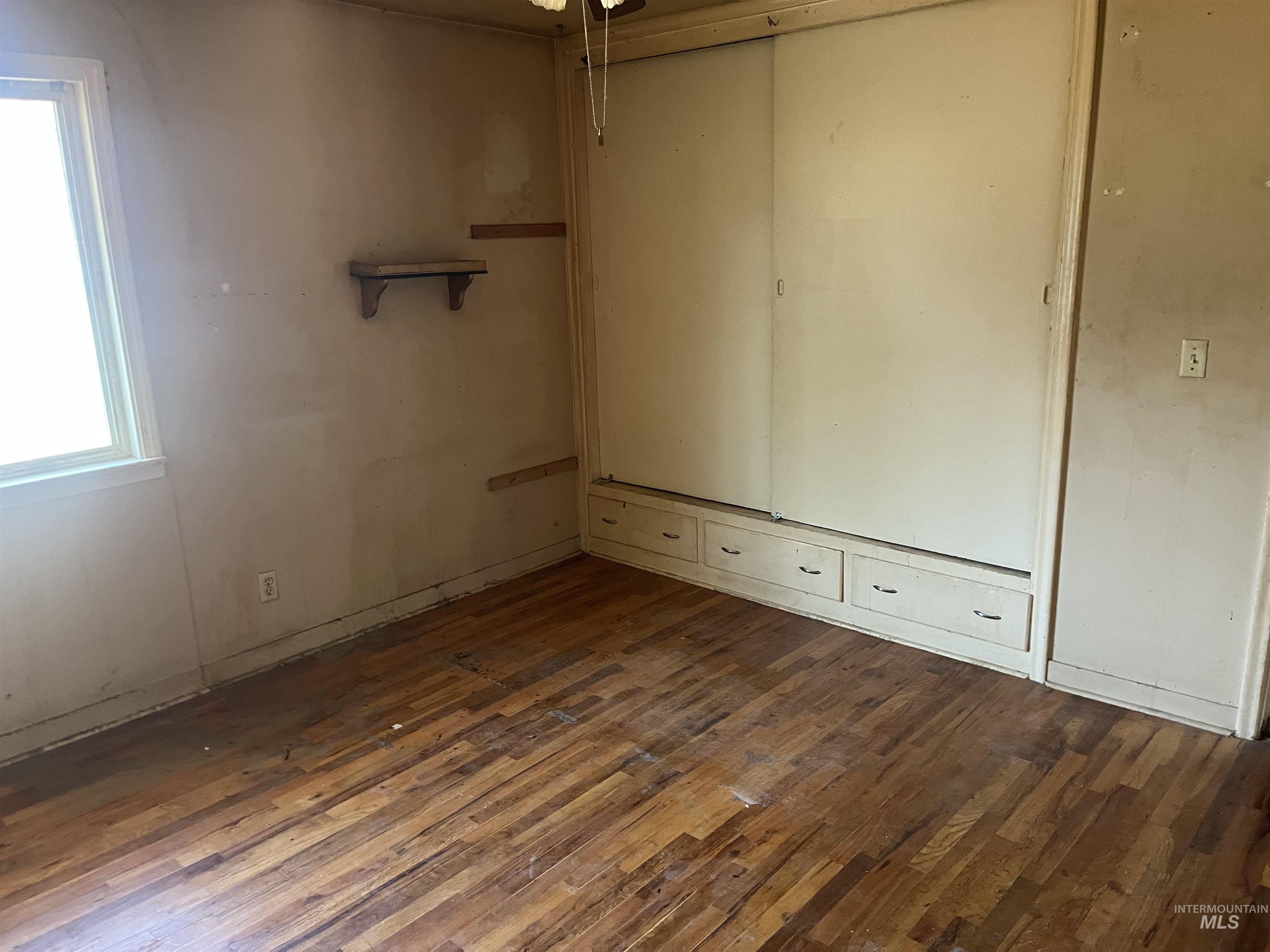 2300 S Pond Property Photo 11