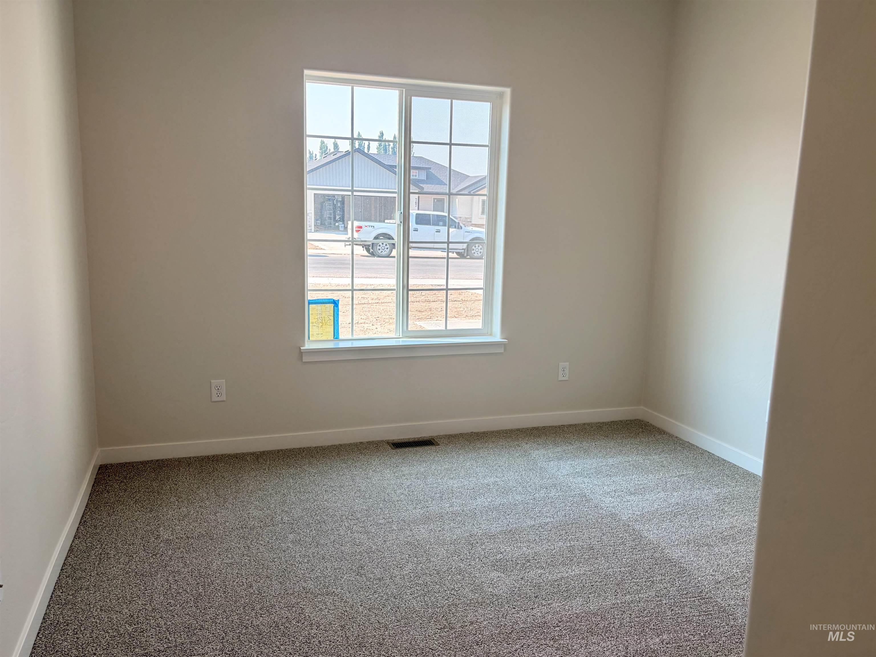 766 Waveland Avenue Property Photo 20