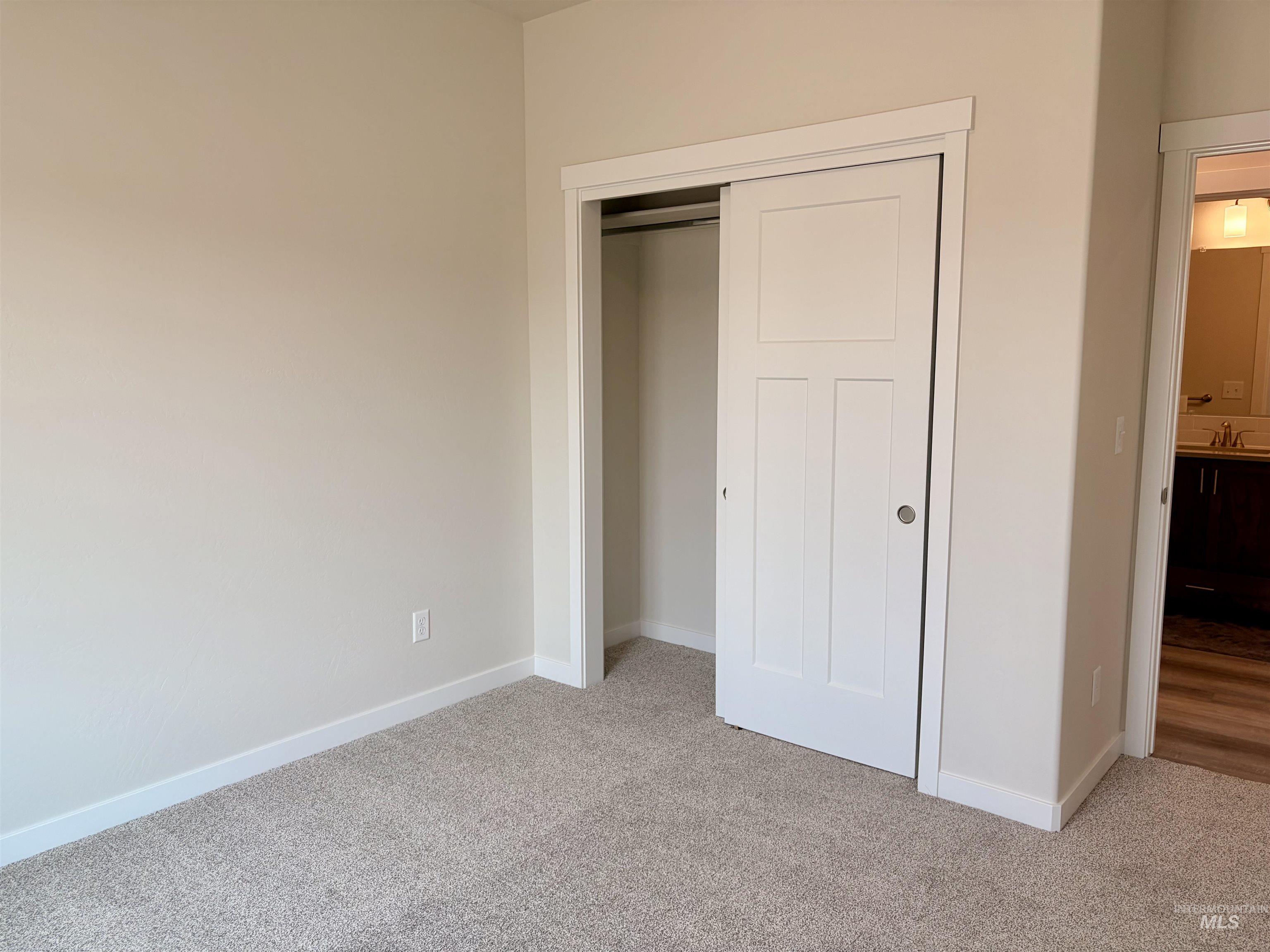 766 Waveland Avenue Property Photo 21