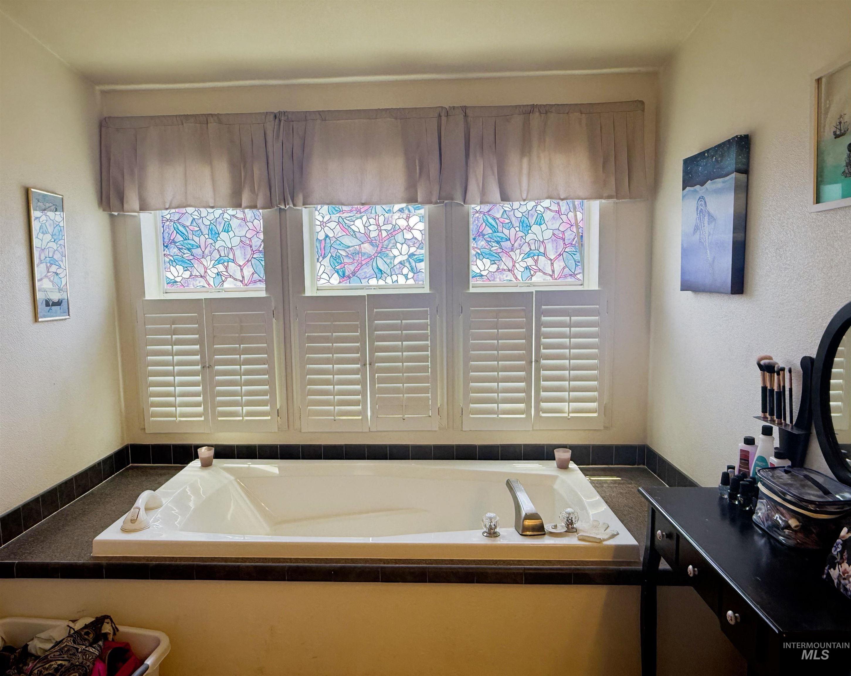 100 Ellsworth Street Property Photo 12