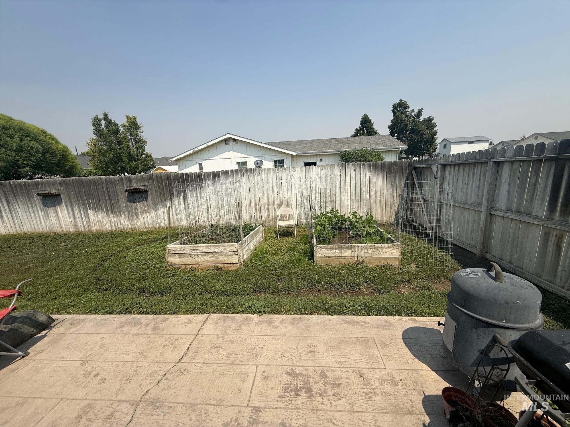 100 Ellsworth Street Property Photo 15