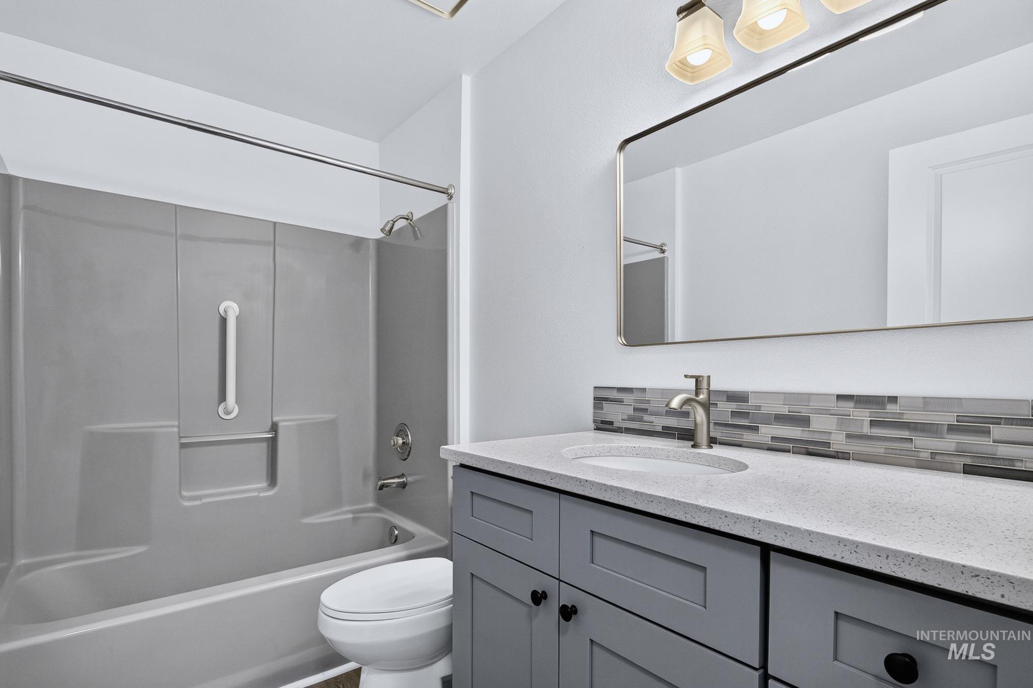 3385 N Creswell Way Property Photo 15