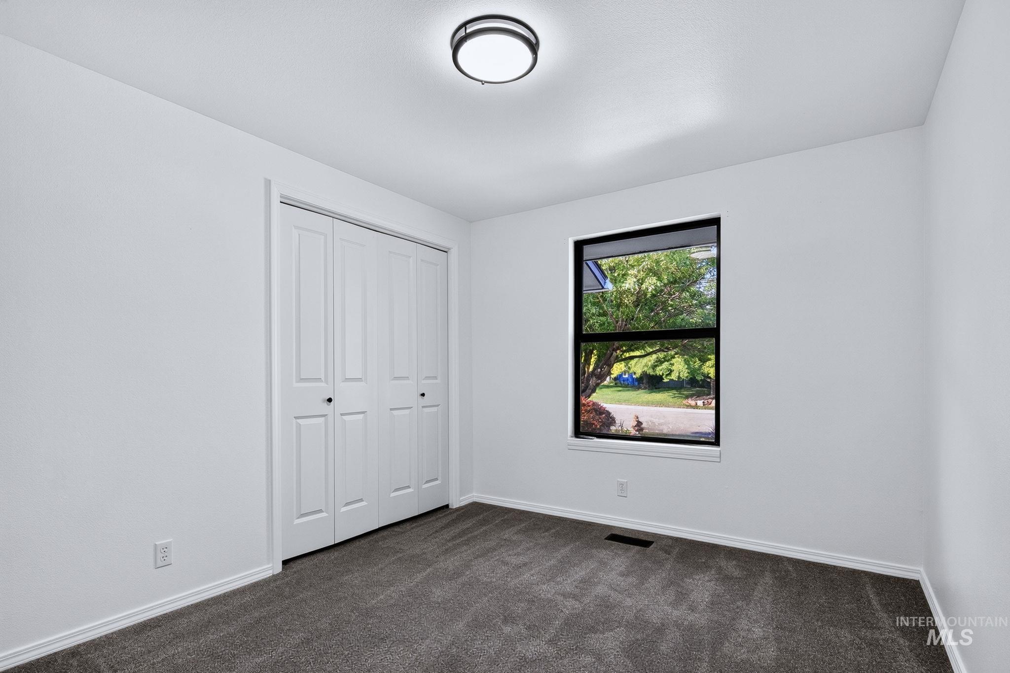 3385 N Creswell Way Property Photo 18