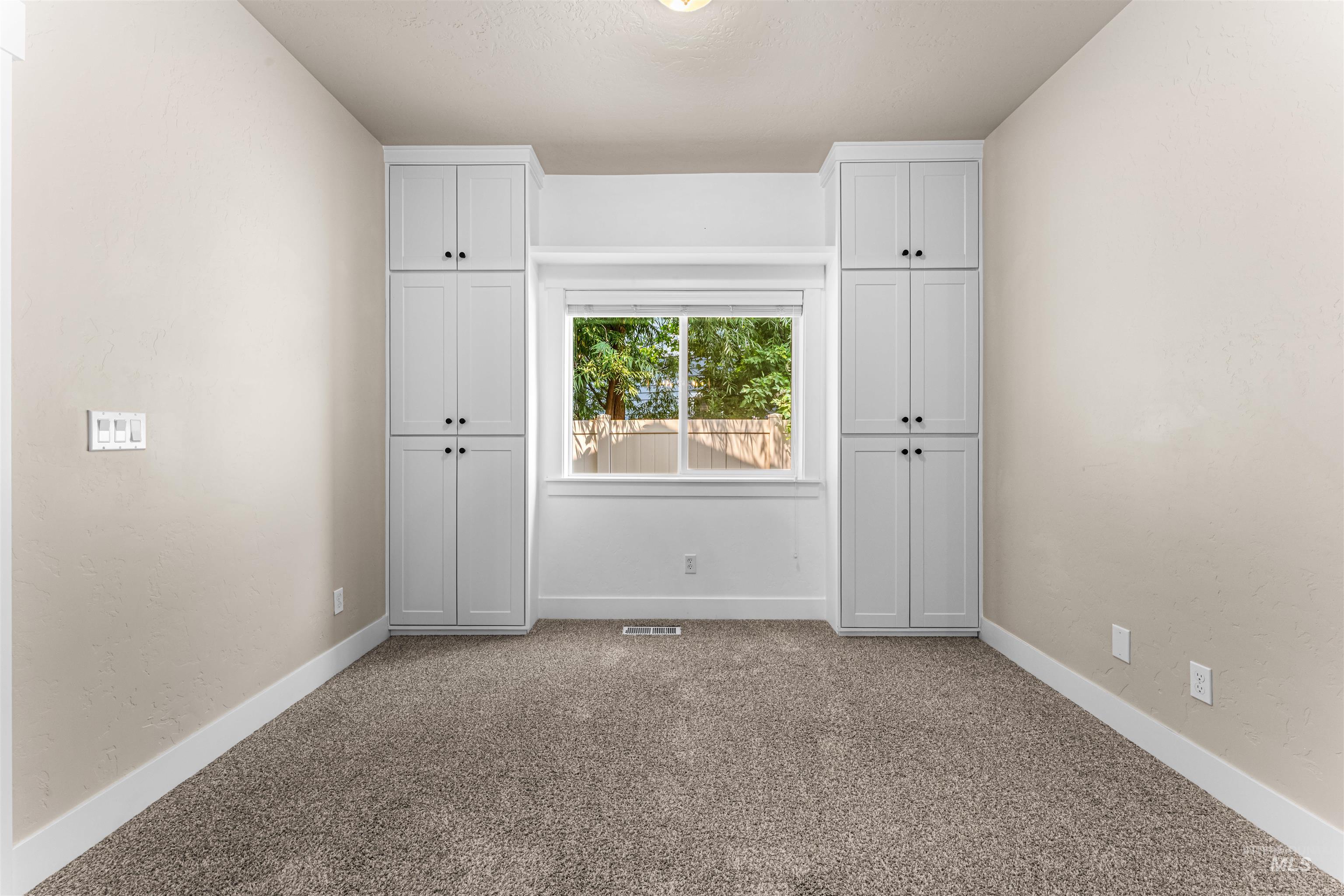1473 W Olds River Dr. Property Photo 27