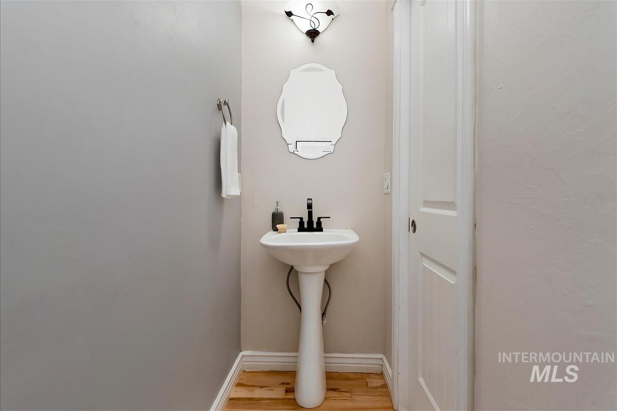 296 E Baldwin Street Property Photo 21