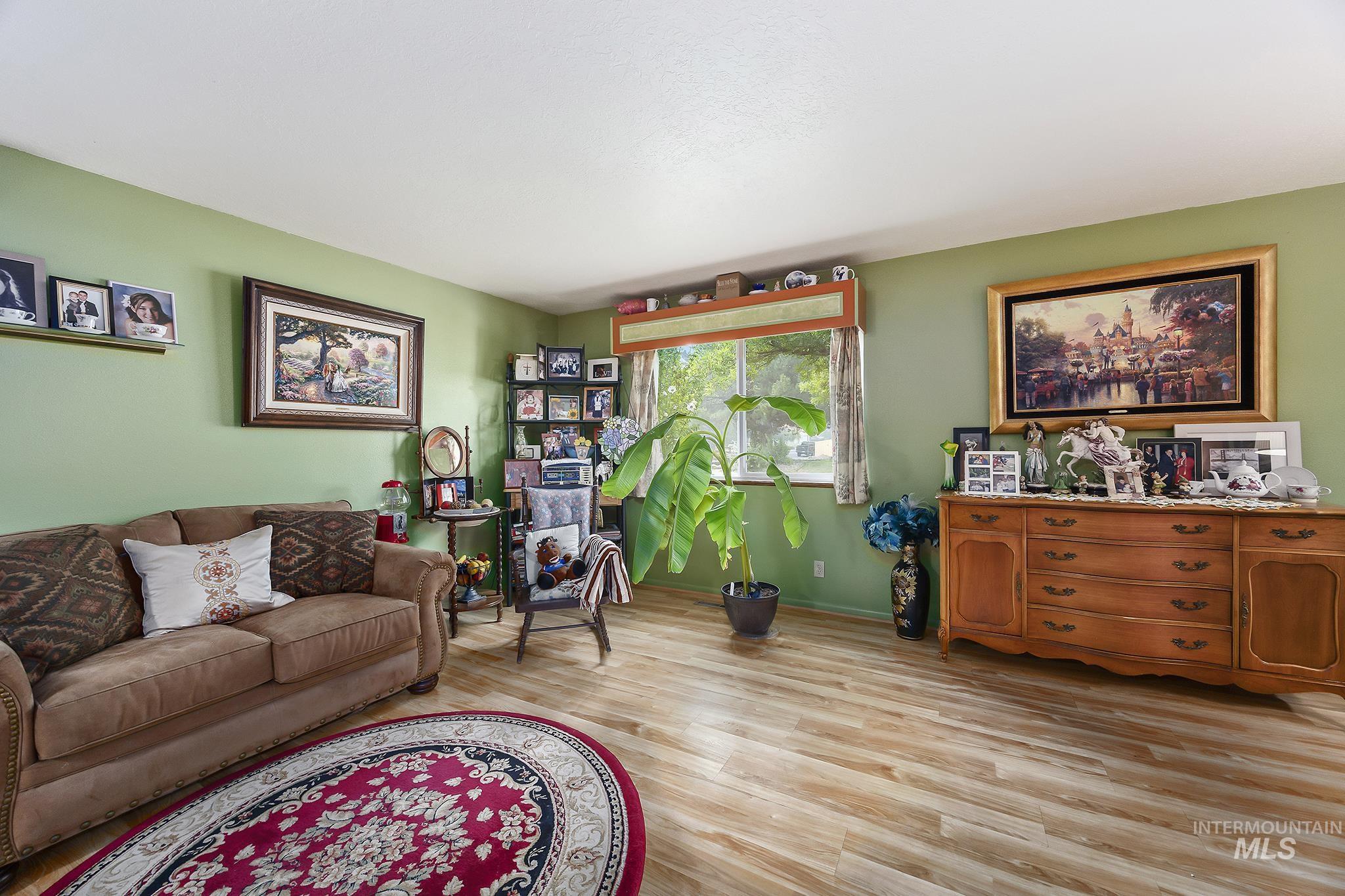 2345 Longbow Dr Property Photo 4