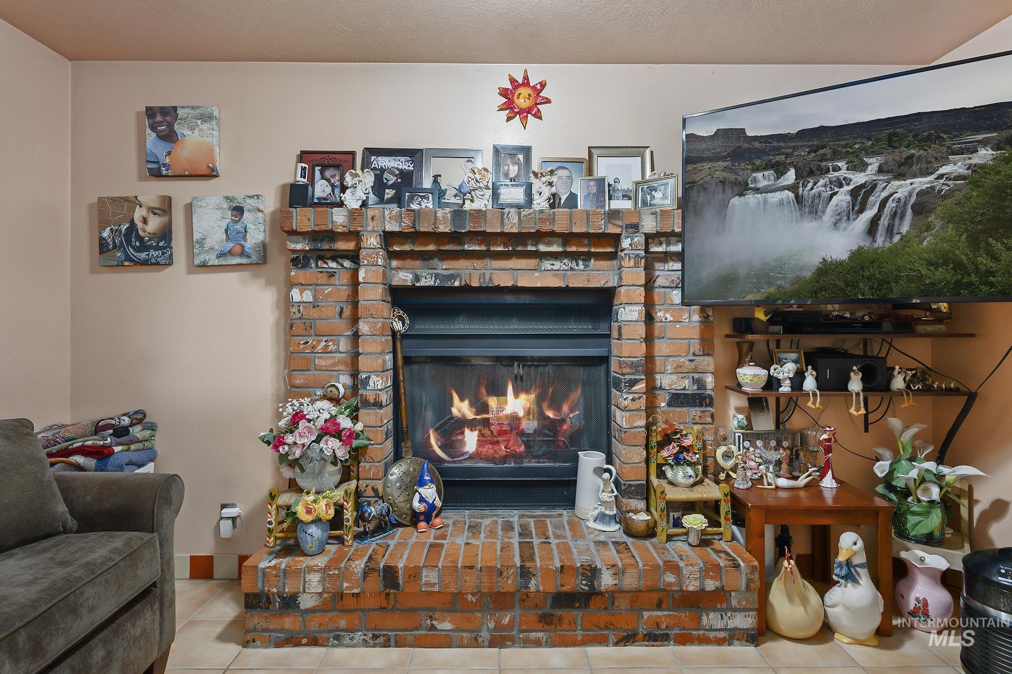 2345 Longbow Dr Property Photo 14