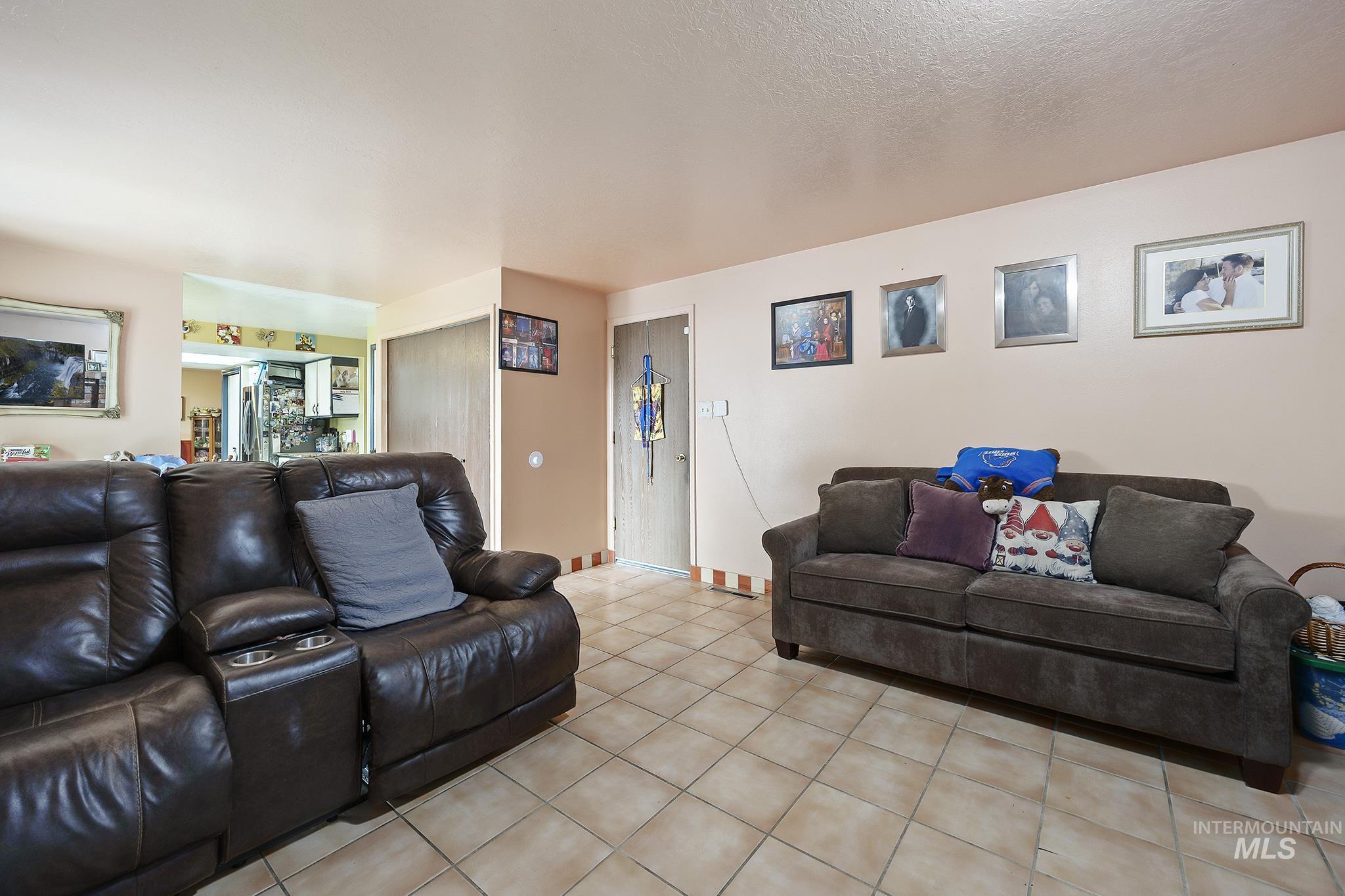 2345 Longbow Dr Property Photo 15