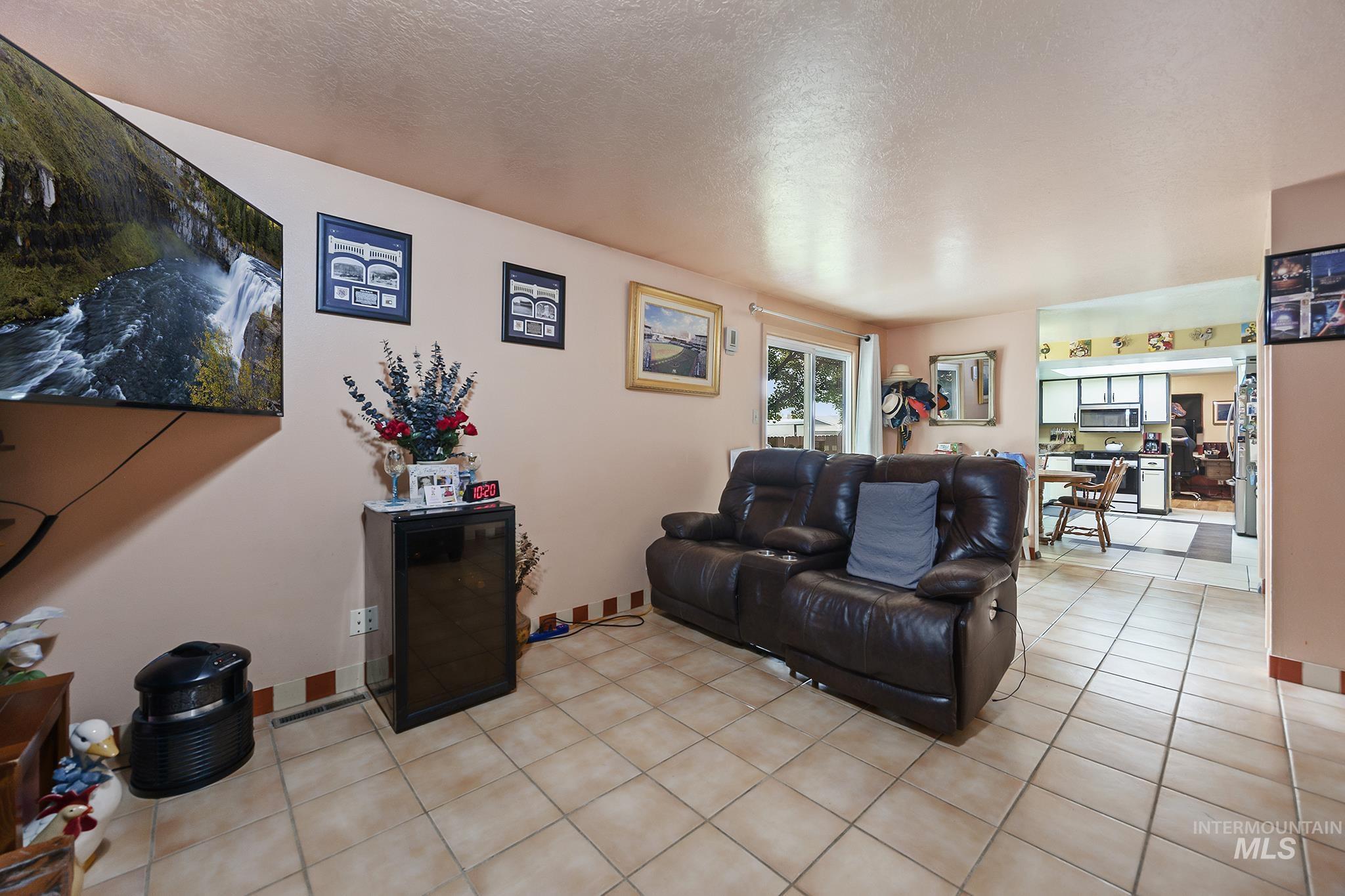 2345 Longbow Dr Property Photo 16