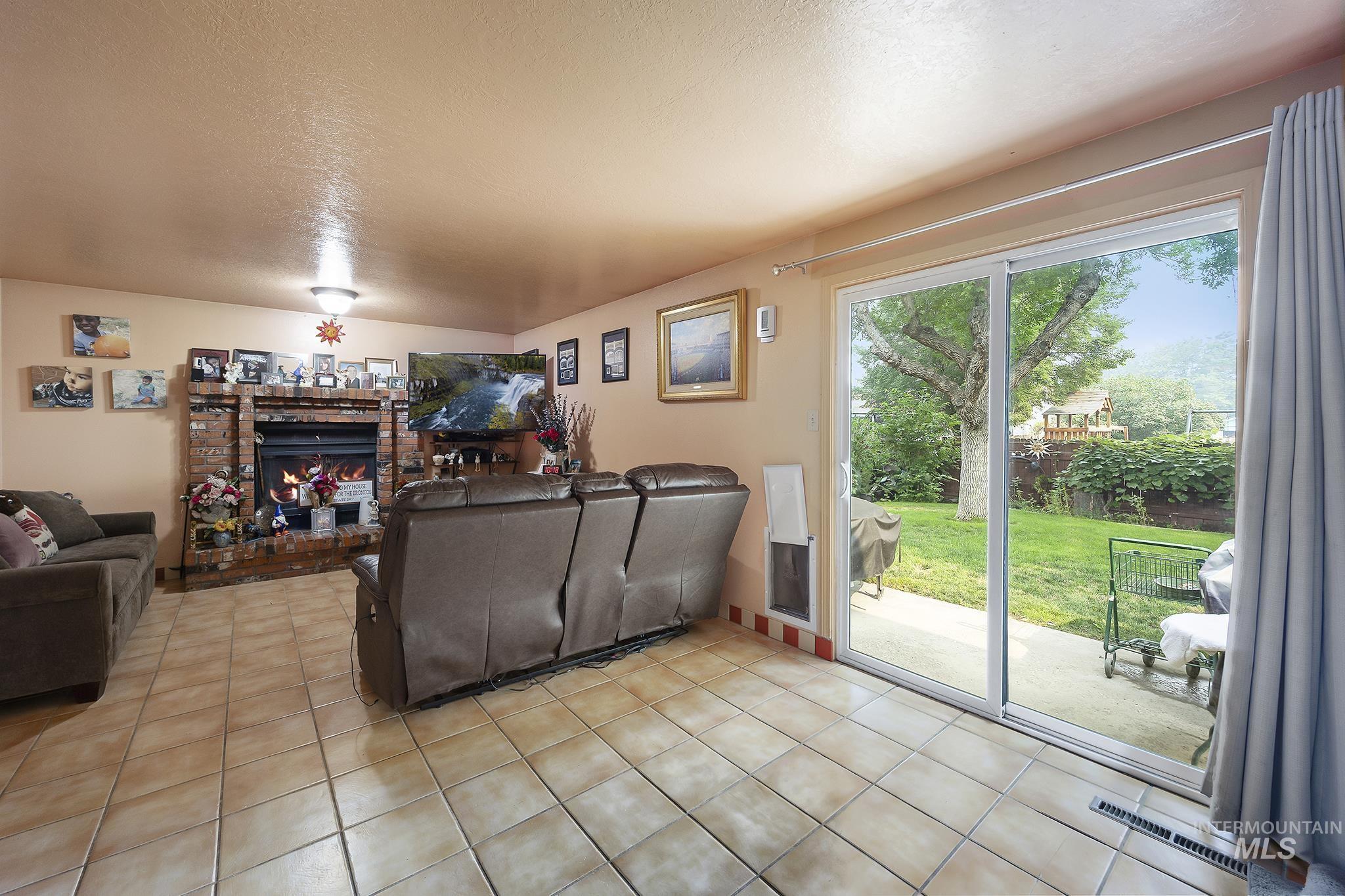 2345 Longbow Dr Property Photo 17