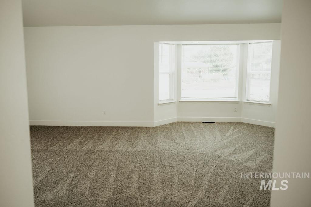 562 Picabo Dr Property Photo 6