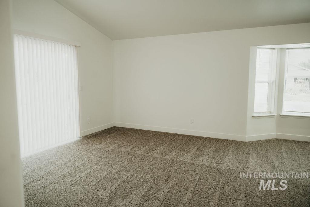 562 Picabo Dr Property Photo 7