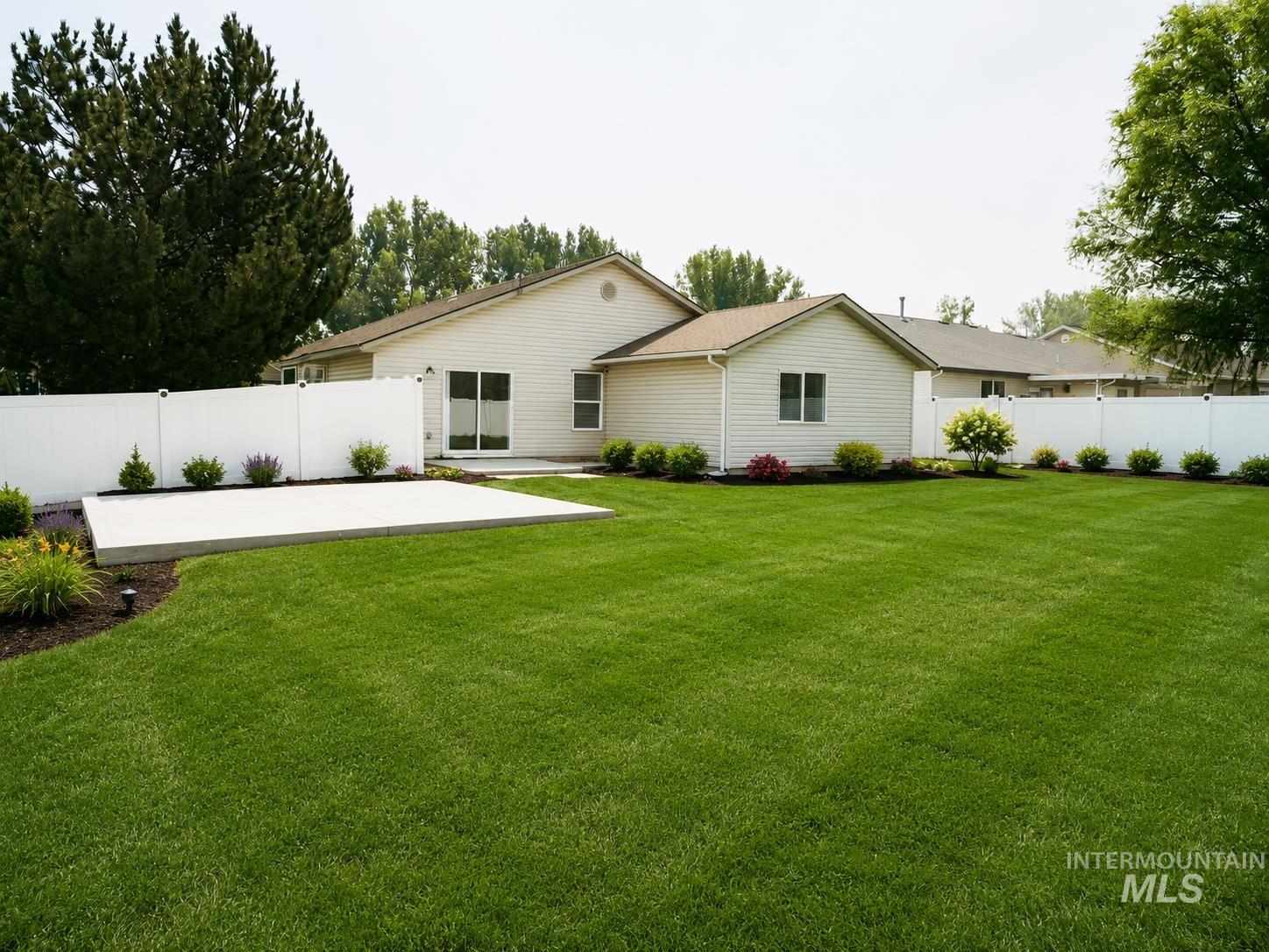 562 Picabo Dr Property Photo 39
