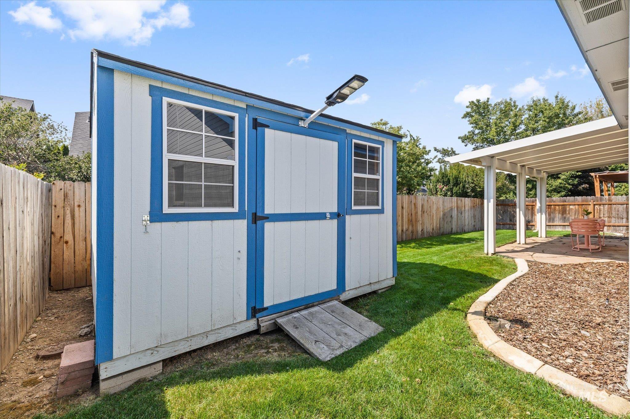13277 W Fig St Property Photo 4