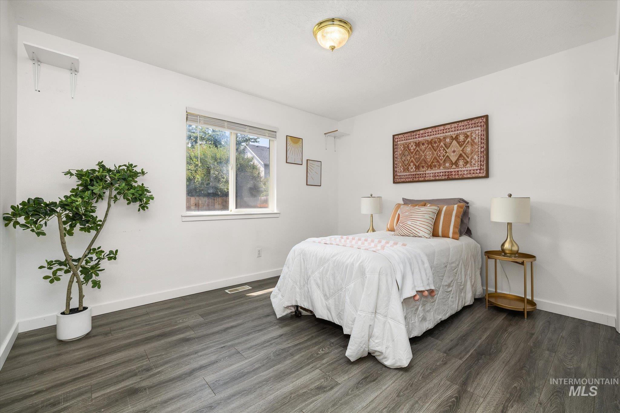 13277 W Fig St Property Photo 29