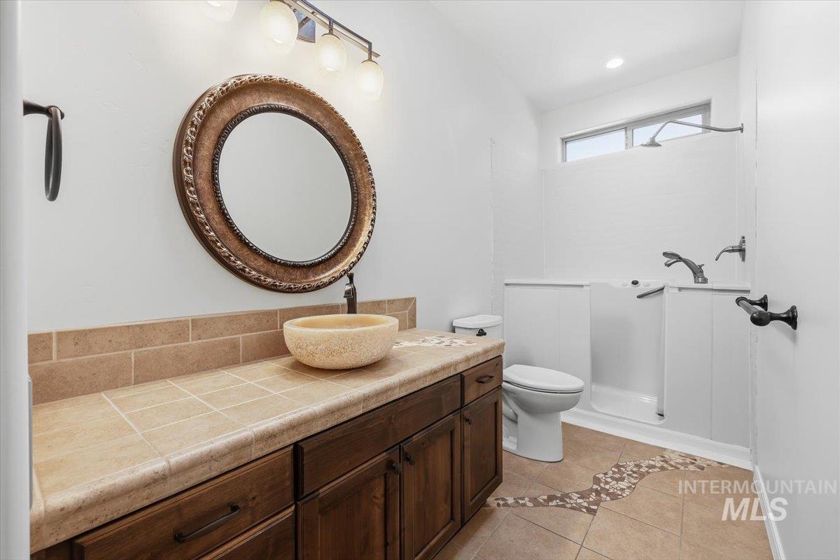 3002 W Astonte Ct. Property Photo 9