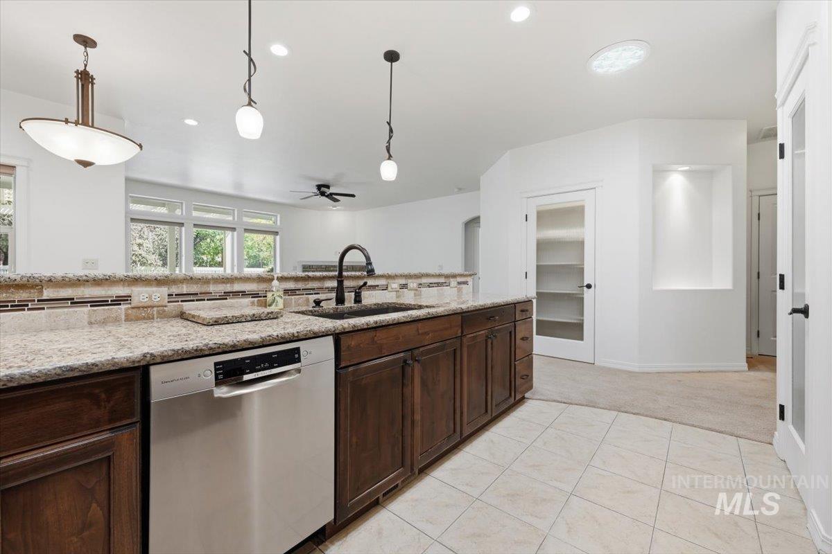 3002 W Astonte Ct. Property Photo 14