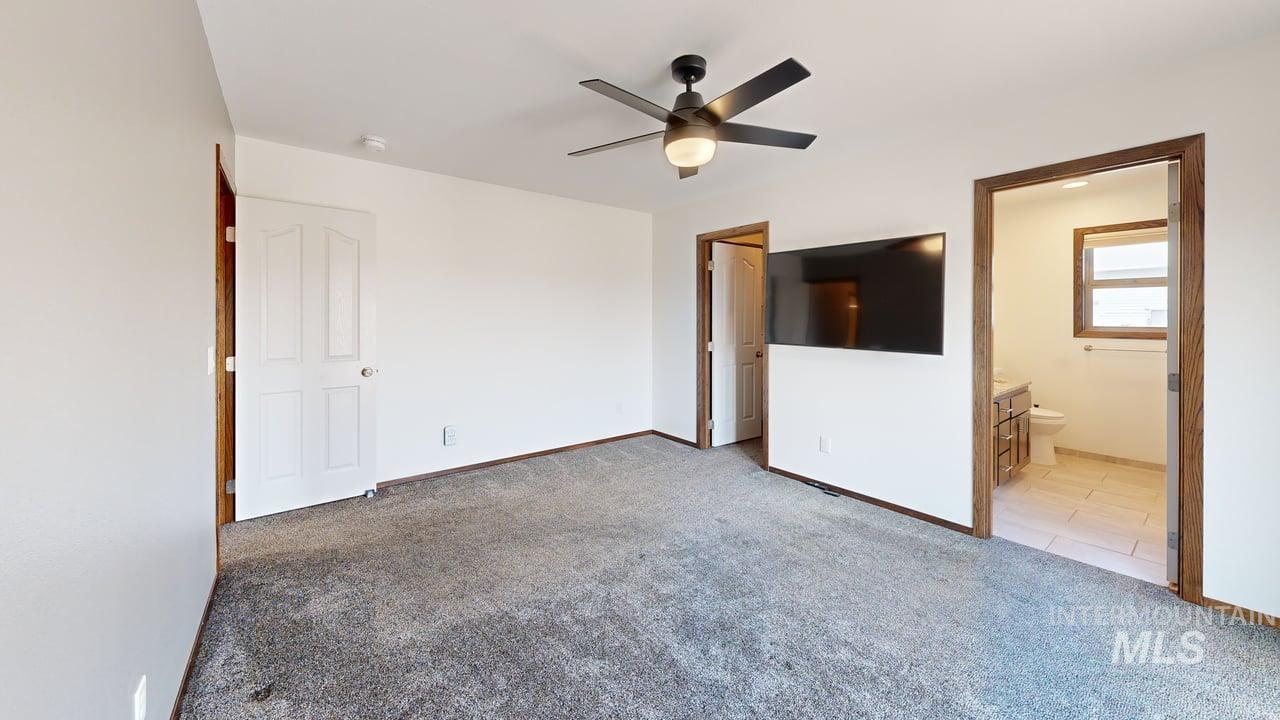 2555 Remington Way Property Photo 19