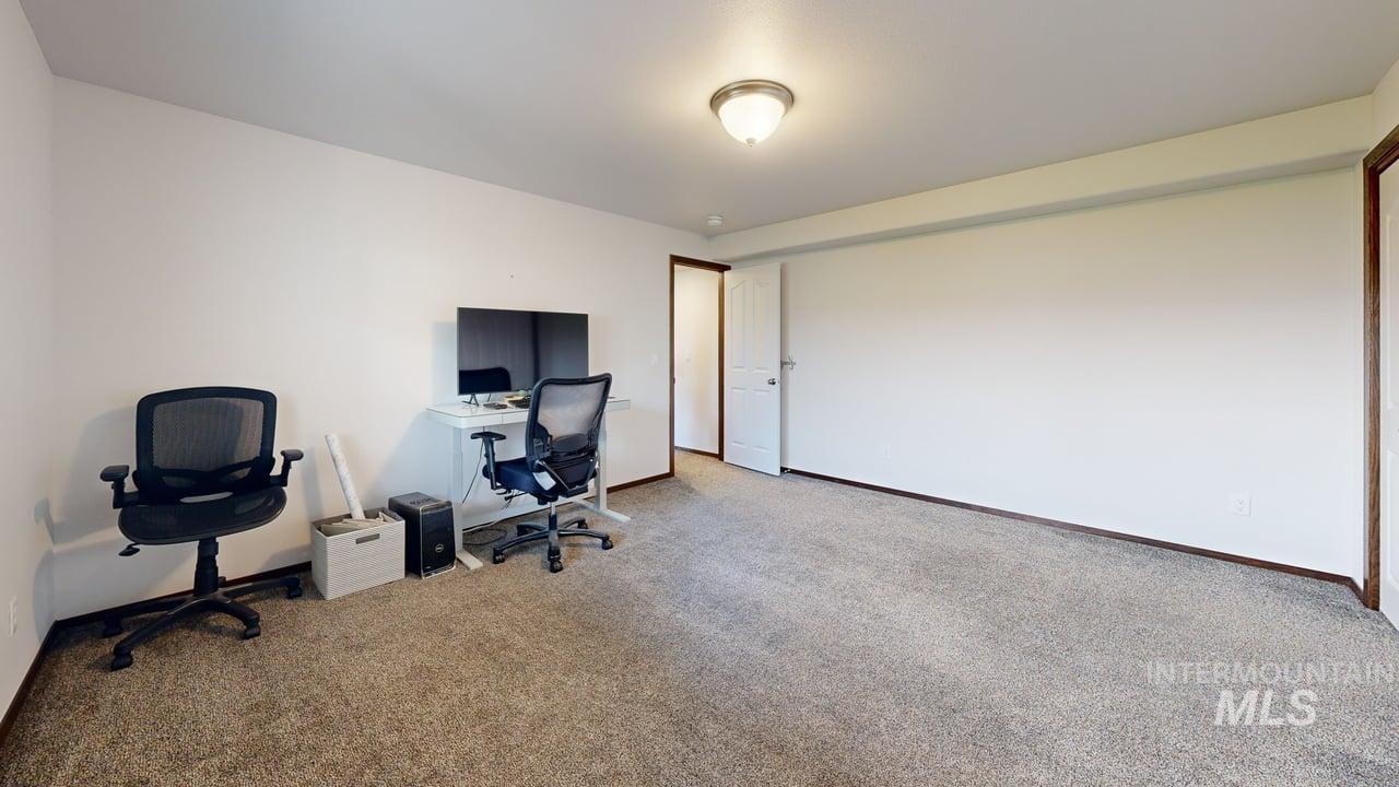 2555 Remington Way Property Photo 30