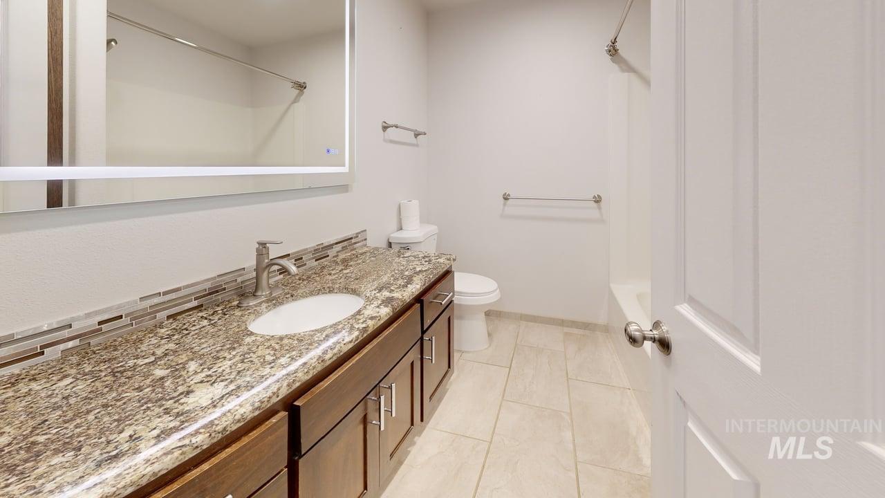 2555 Remington Way Property Photo 32